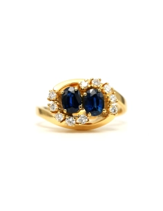 Bague contemporaine en or jaune 18 carats sertie de saphirs et de diamants "taille" brillant (+-0.25ct) - 1