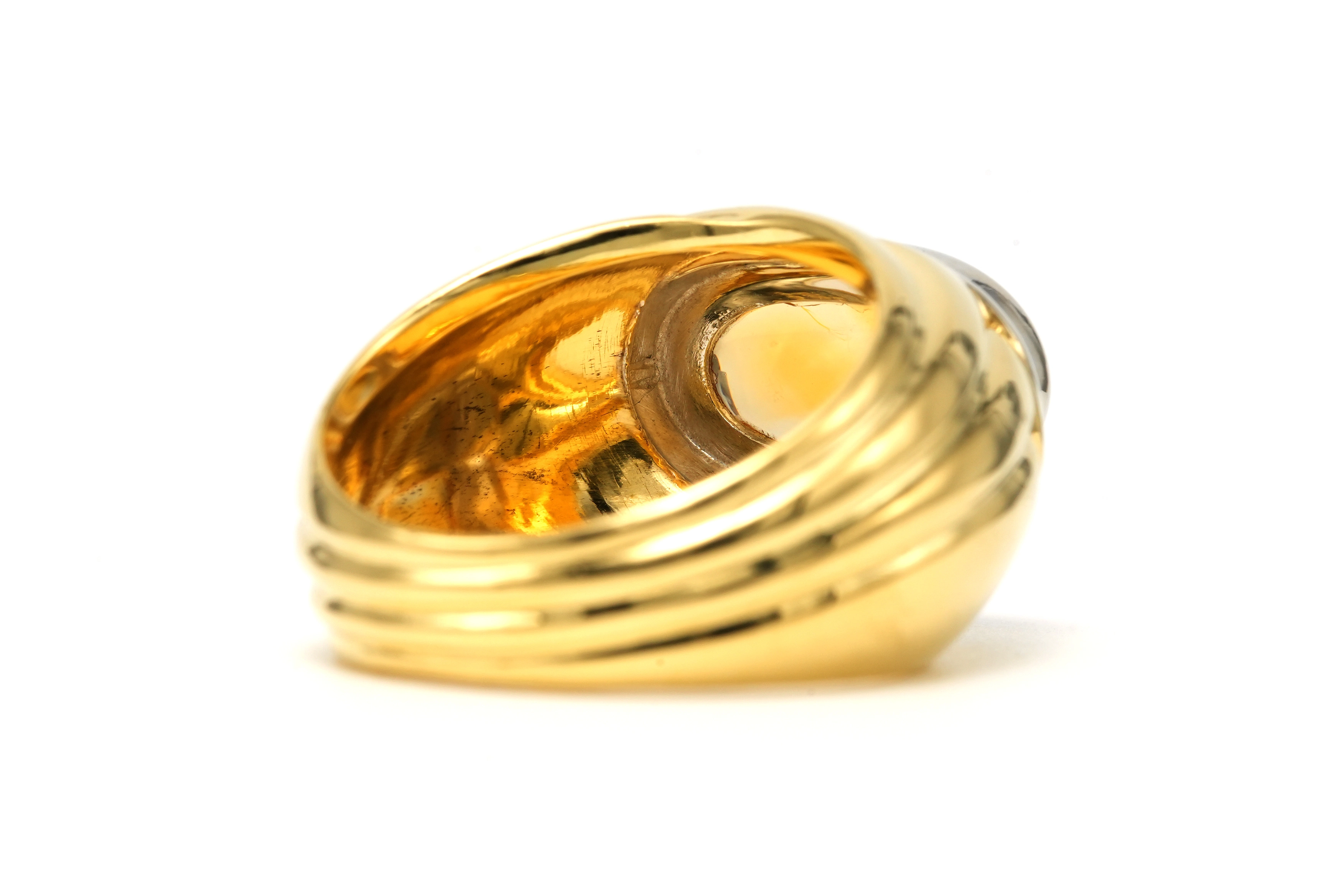Bague Contemporaine en or jaune et blanc 18 carats sertie d'une citrine - 5