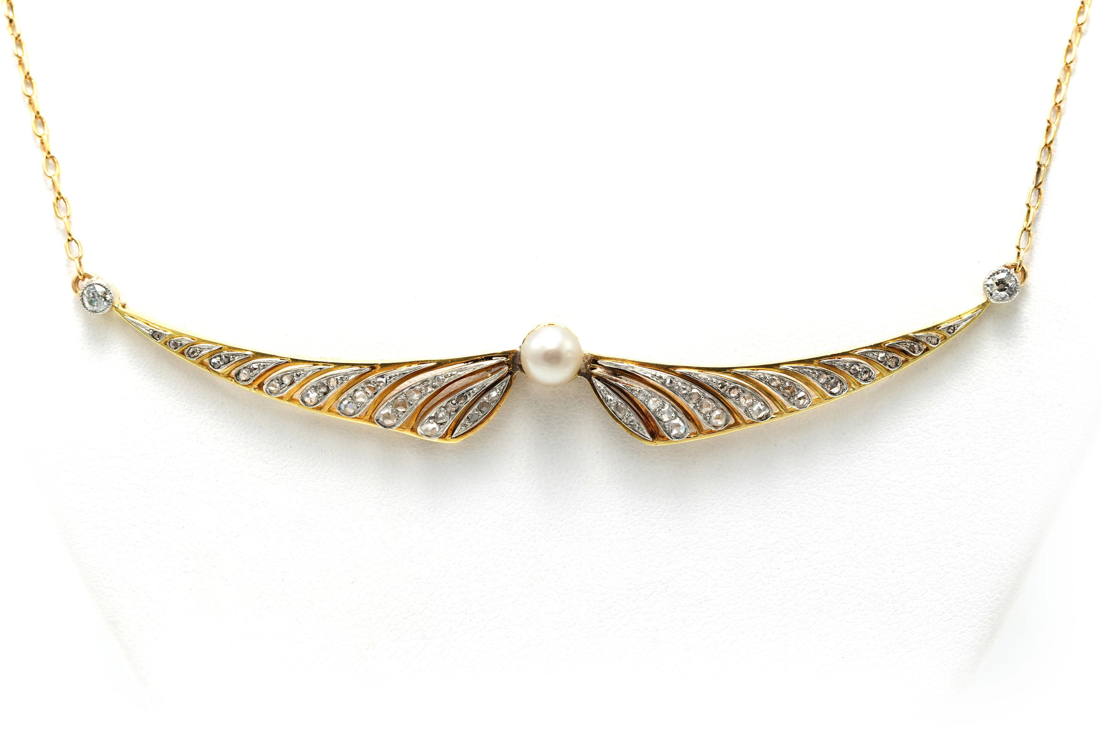 Collier Art Déco en or jaune 18 carats, perle, diamants "taille" rose et "taille" brillant (+-0.18ct) - - 1