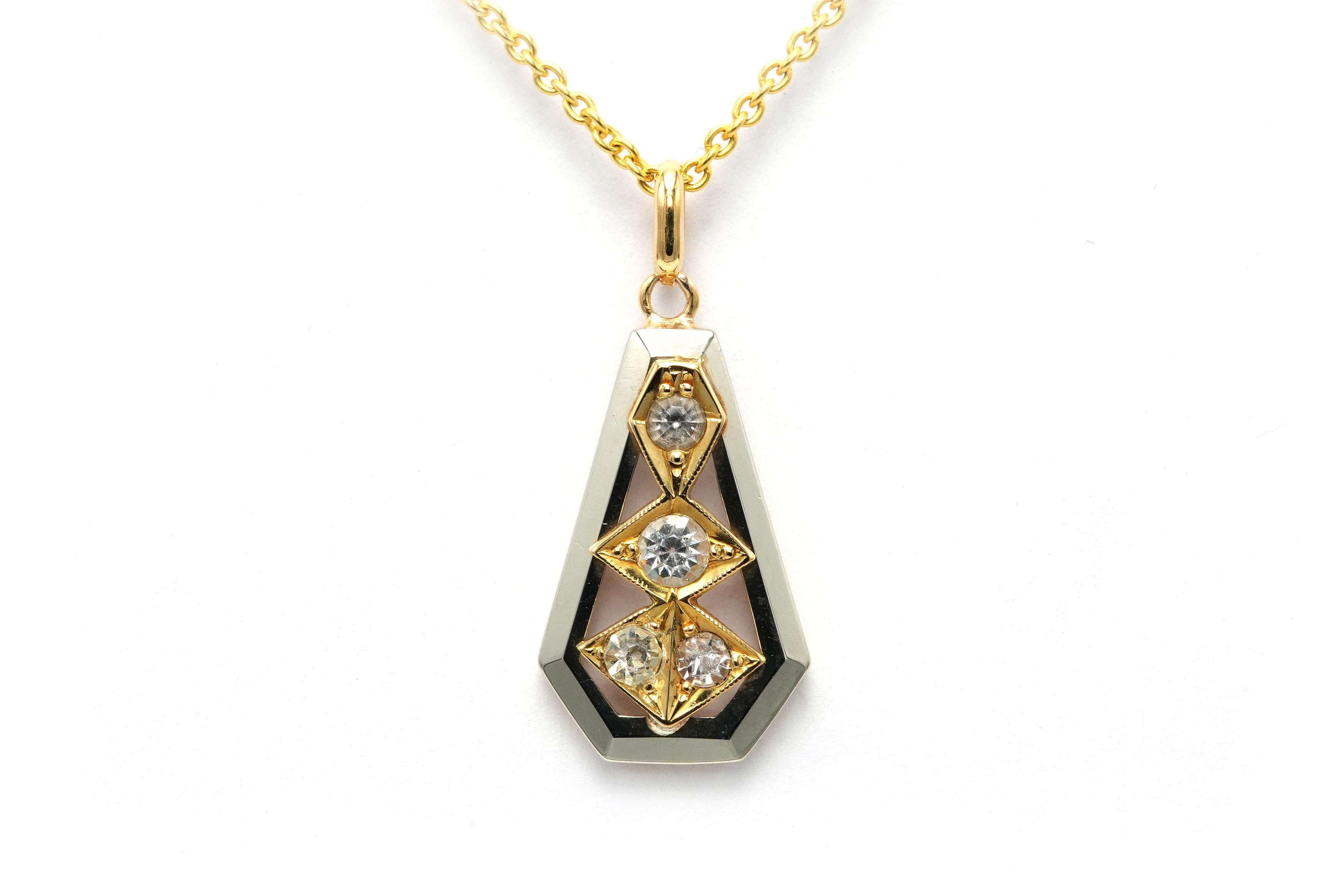 Pendentif Art Déco en or jaune et blanc 18 carats serti de strass - - 1