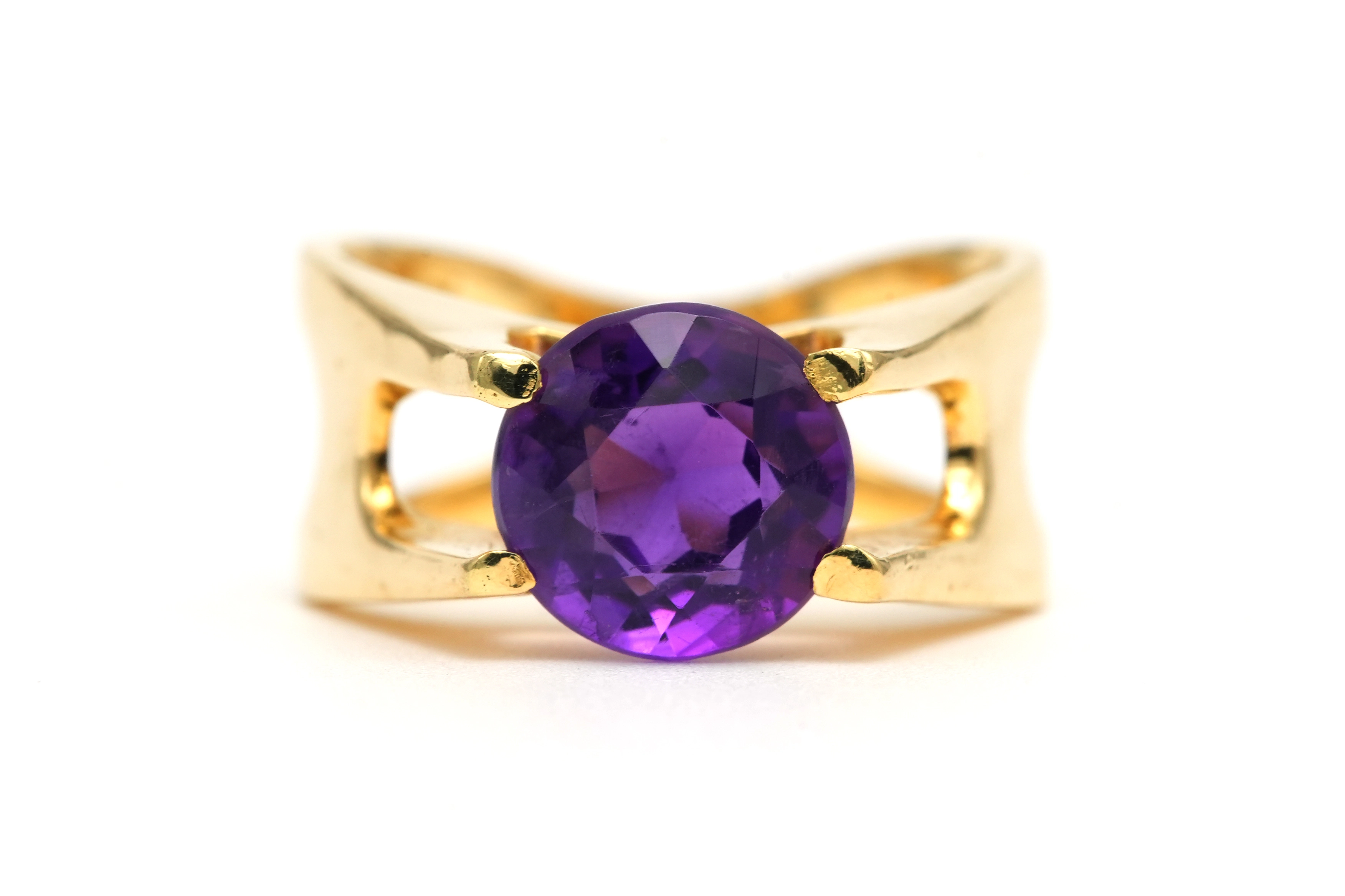 Bague Années 70 en or jaune 18 carats sertie d'une améthyste - 1