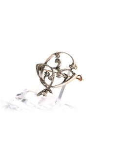 Broche Art Nouveau en or jaune et blanc 18 carats sertie de diamants "taille" rose - 2