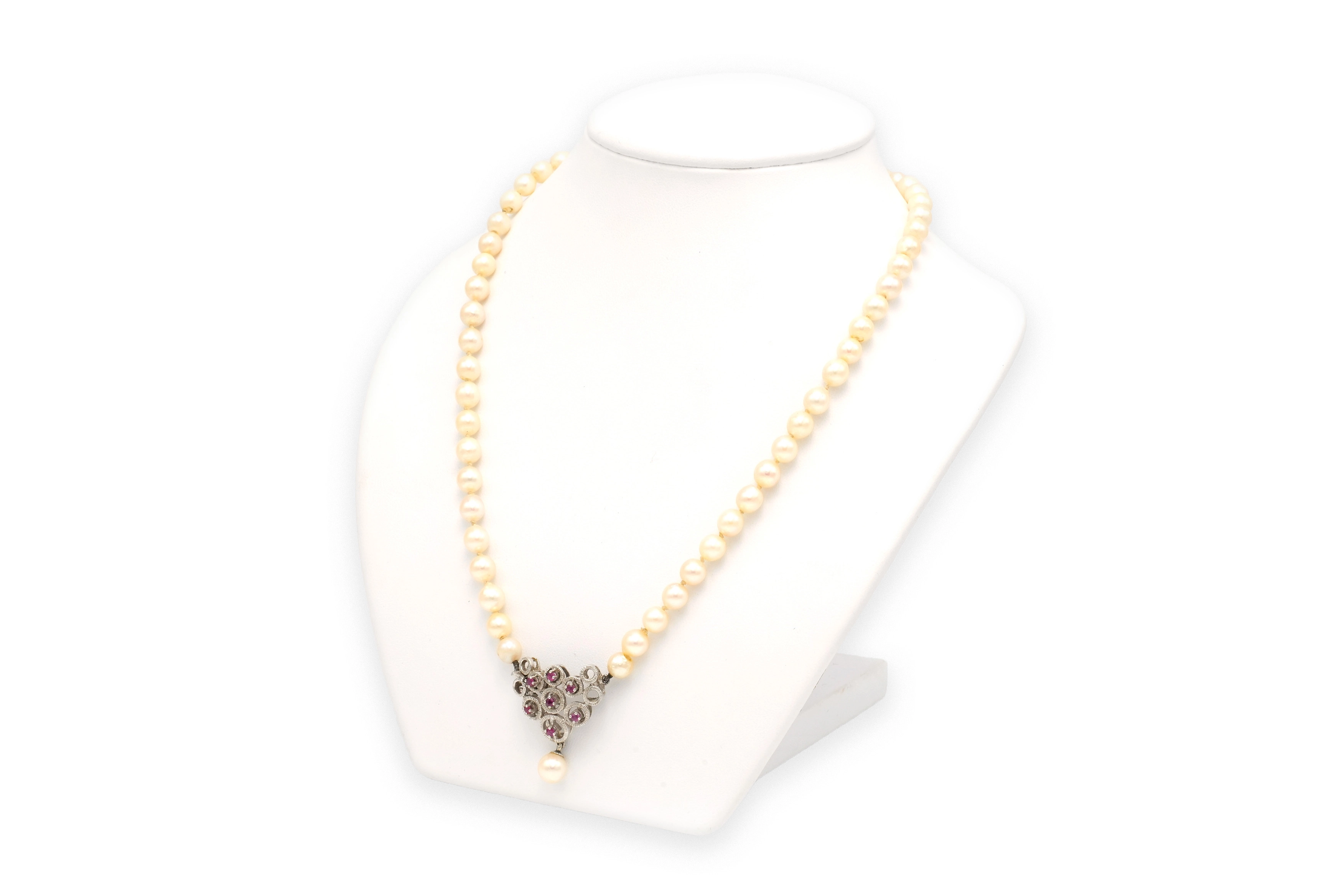 Collier Années 70 en or blanc 18 carats, perles et rubis - 5