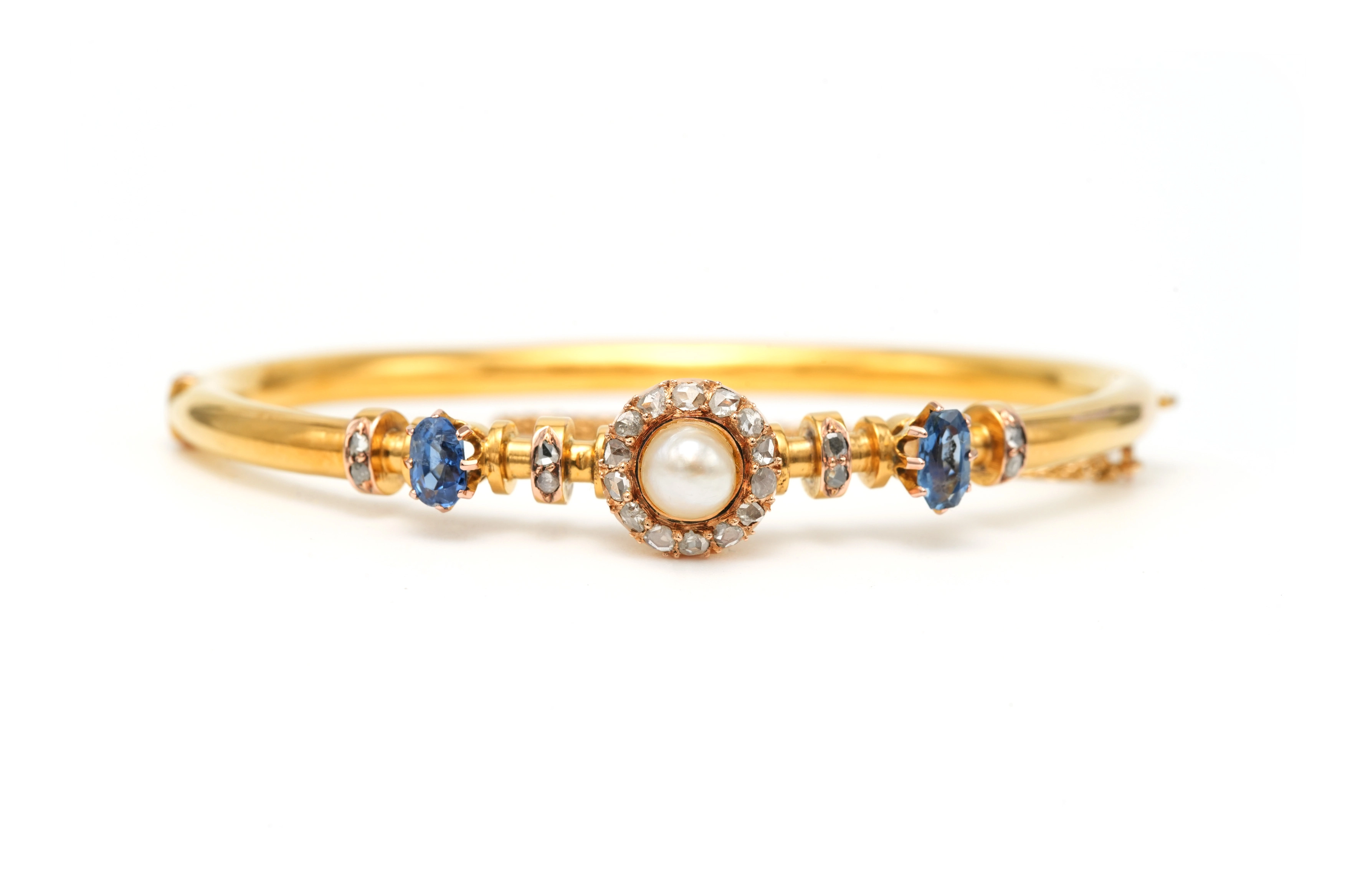Bracelet Napoléon III en or jaune 18 carats serti d'une perle, de saphirs et de diamants "taille" rose