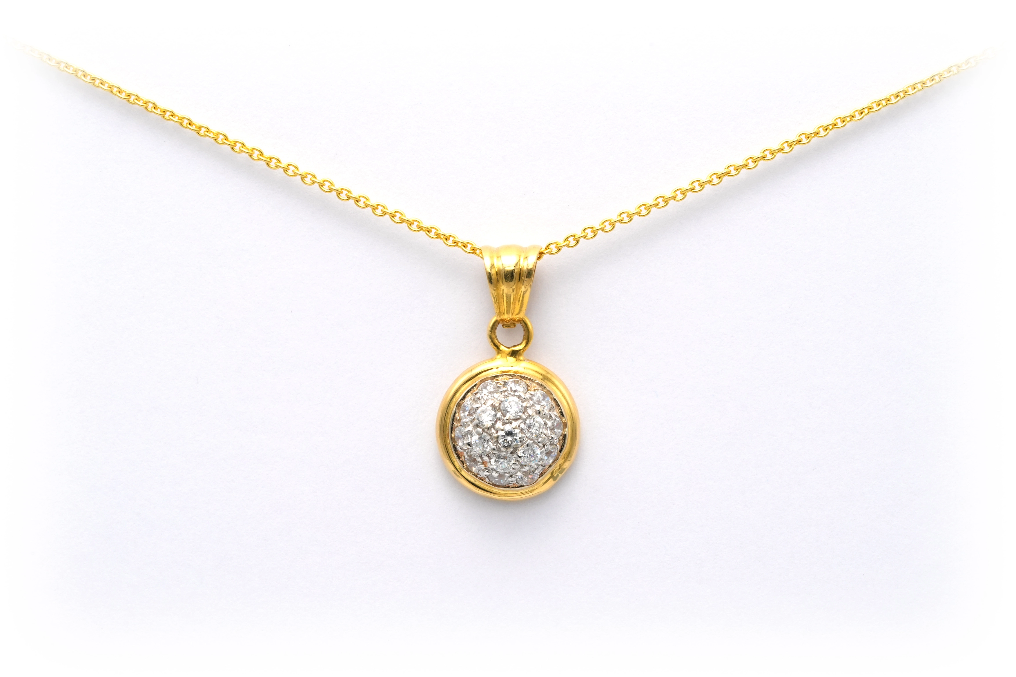 Pendentif contemporain en or jaune 18 carats serti de diamants "taille" brillant (+-0.425ct) - - 1