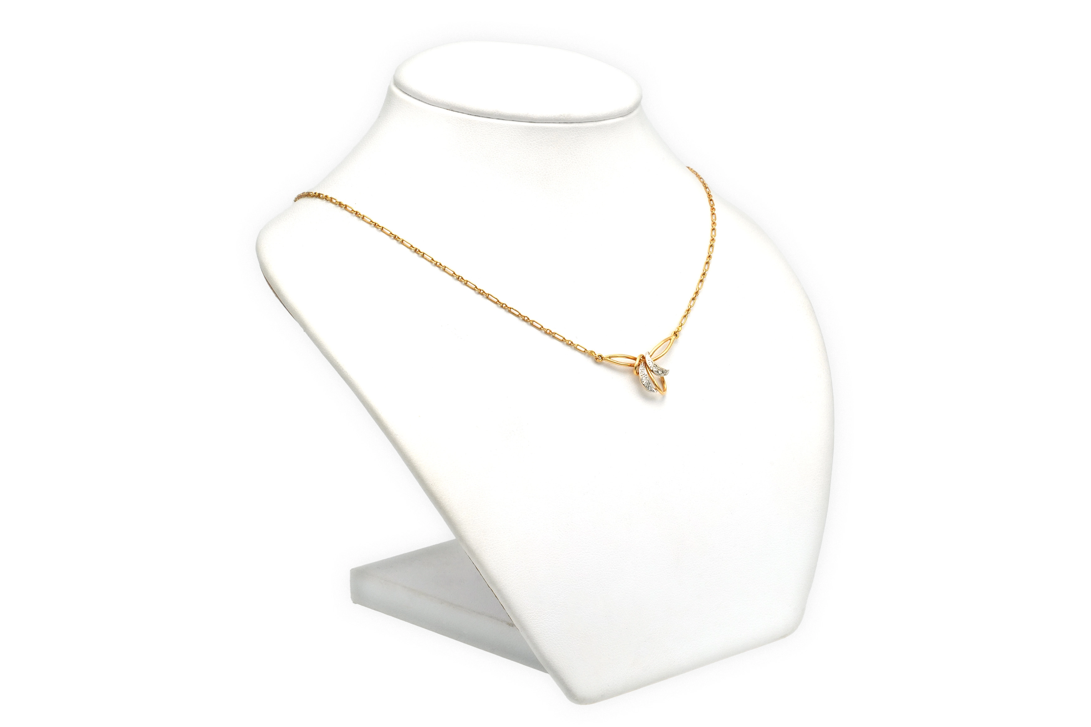 Collier contemporain en or jaune et blanc 18 carats et diamants "taille" 8/8 - 4