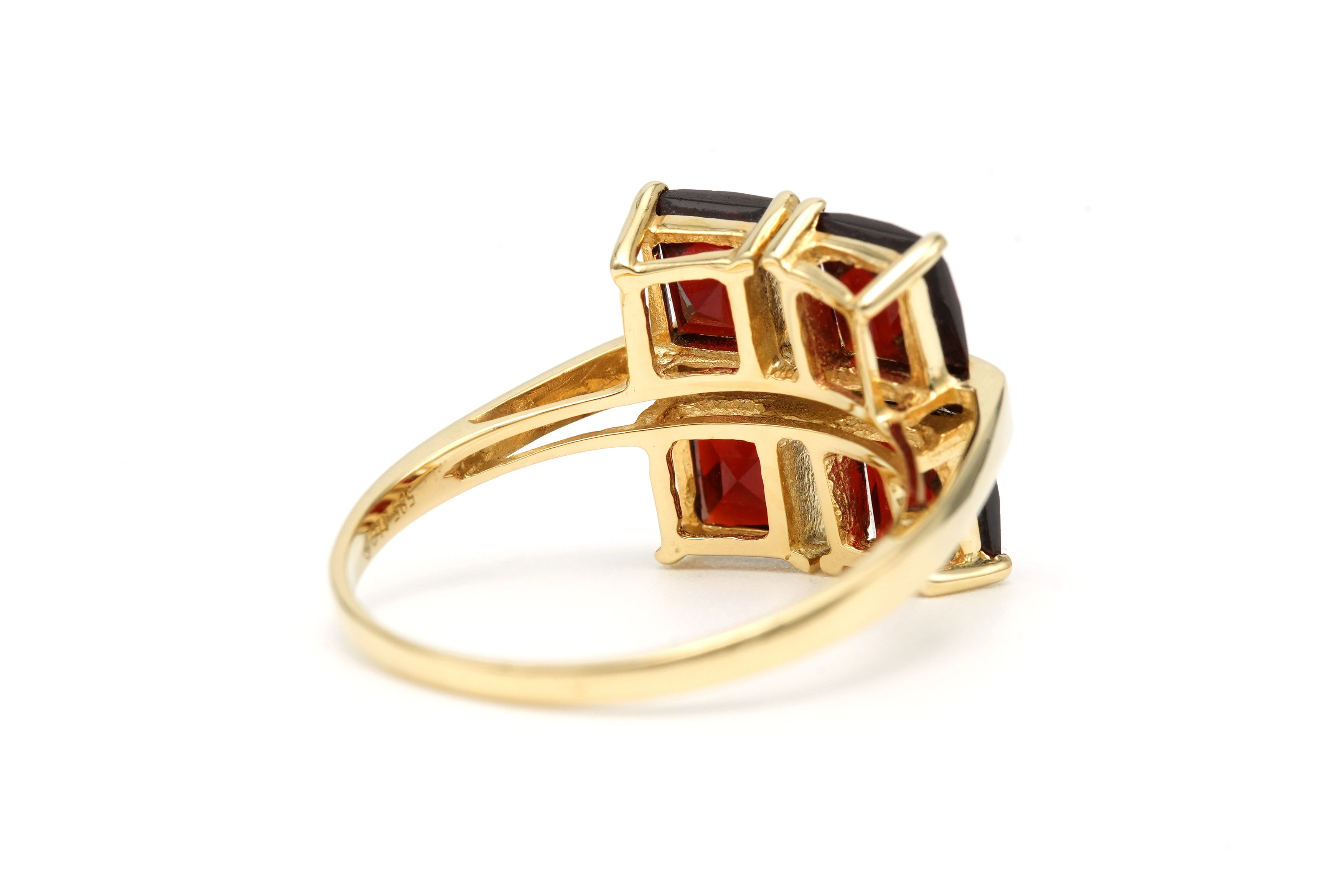 Bague contemporaine en or jaune 14 carats sertie de grenats et de diamants "taille" brillant (+-0.035ct) - 5