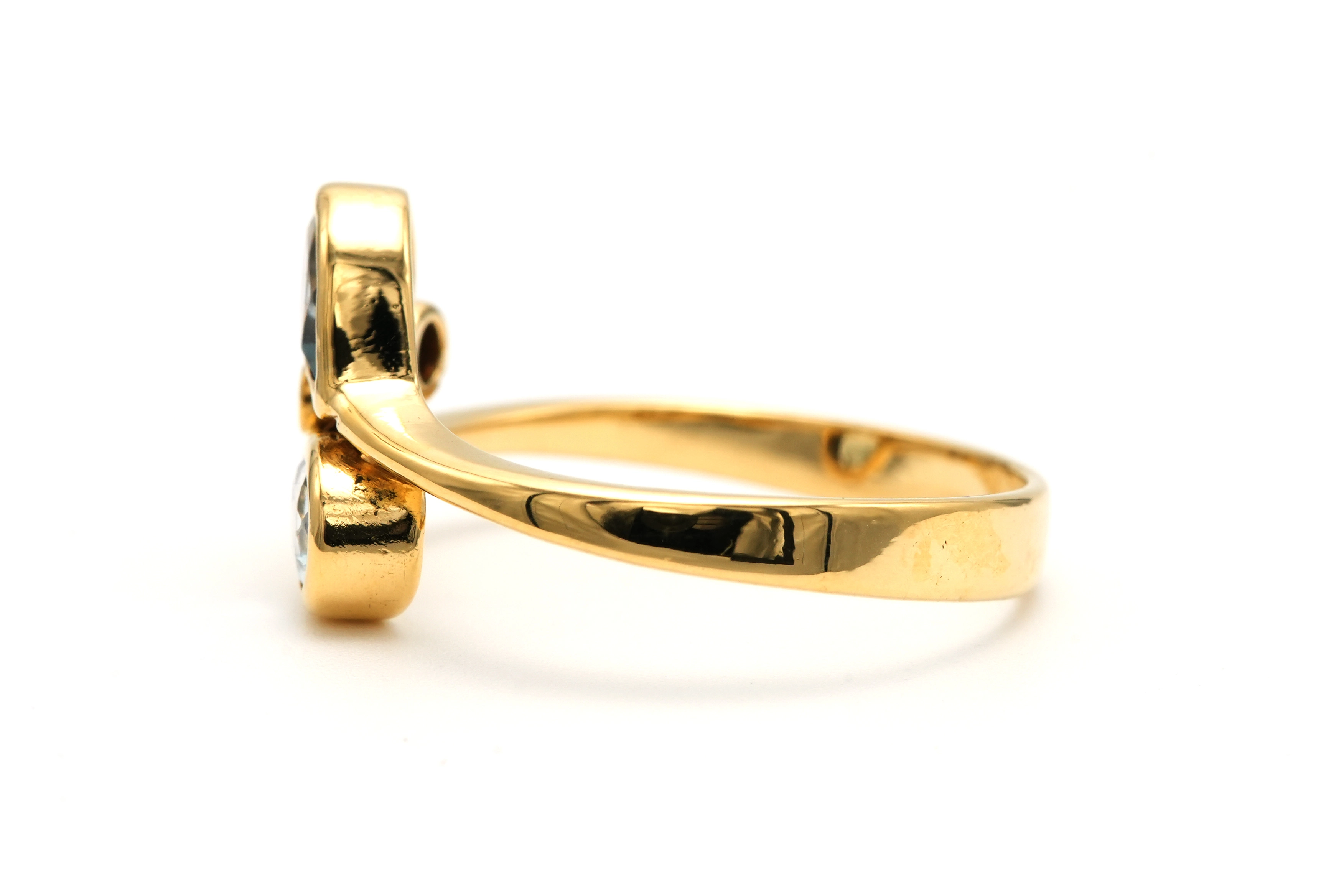 Bague contemporaine en or jaune 18 carats sertie de topazes et de diamants "taille" brillant (+-0.035ct) - - 3