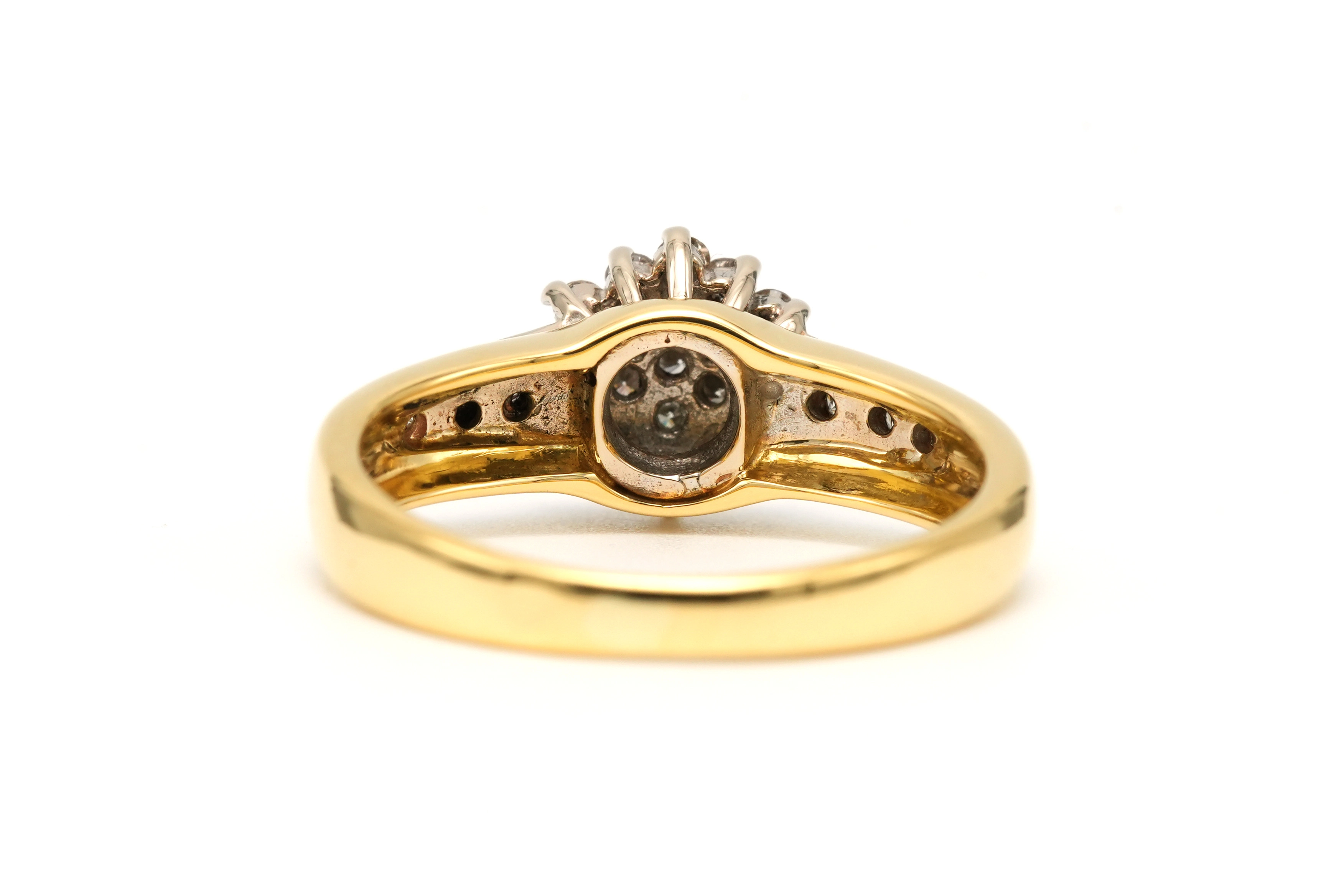 Bague contemporaine en or jaune 18 carats sertie de diamants "taille" brillant (+-0.25ct) - 4