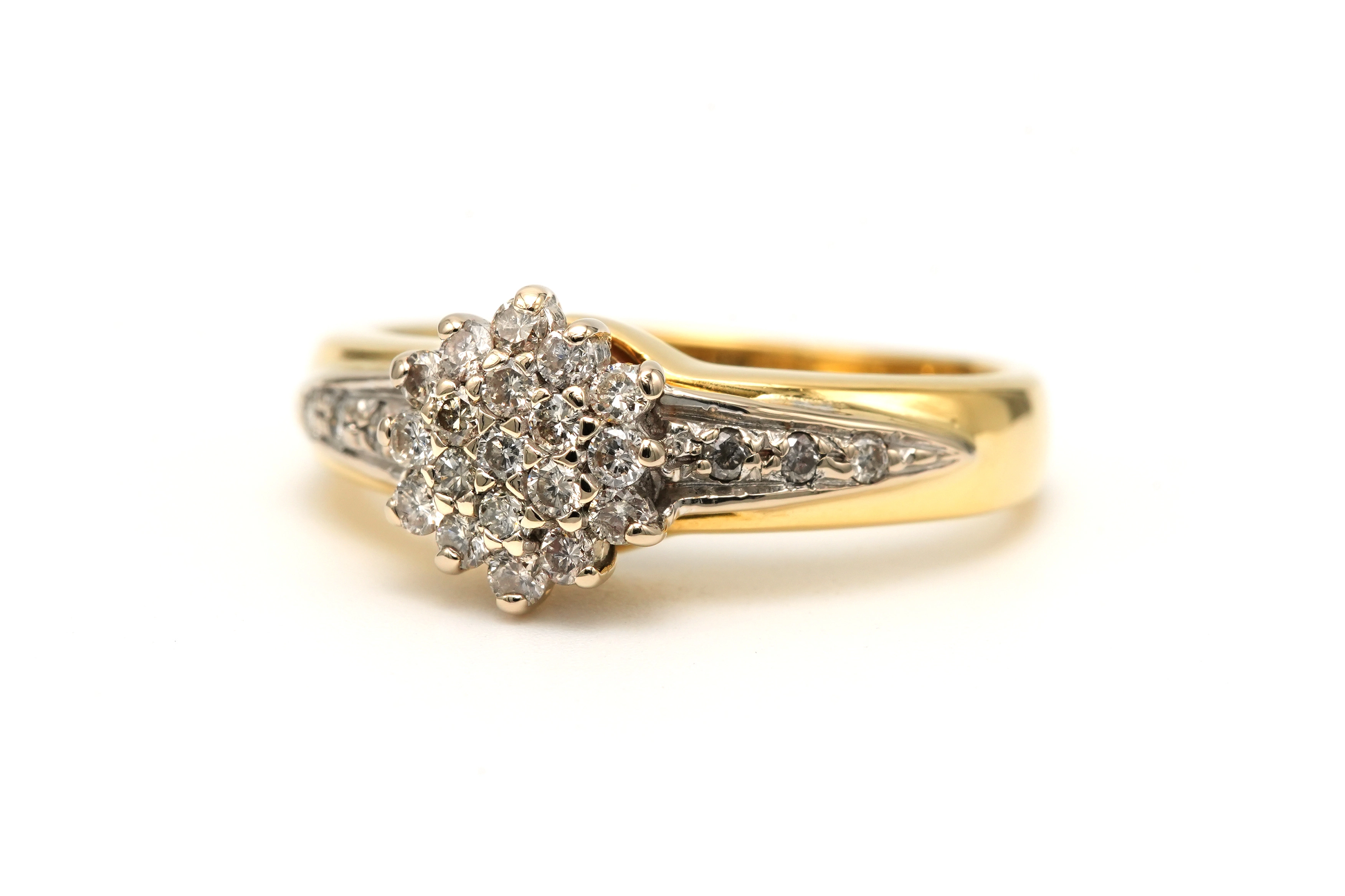 Bague contemporaine en or jaune 18 carats sertie de diamants "taille" brillant (+-0.25ct) - 2