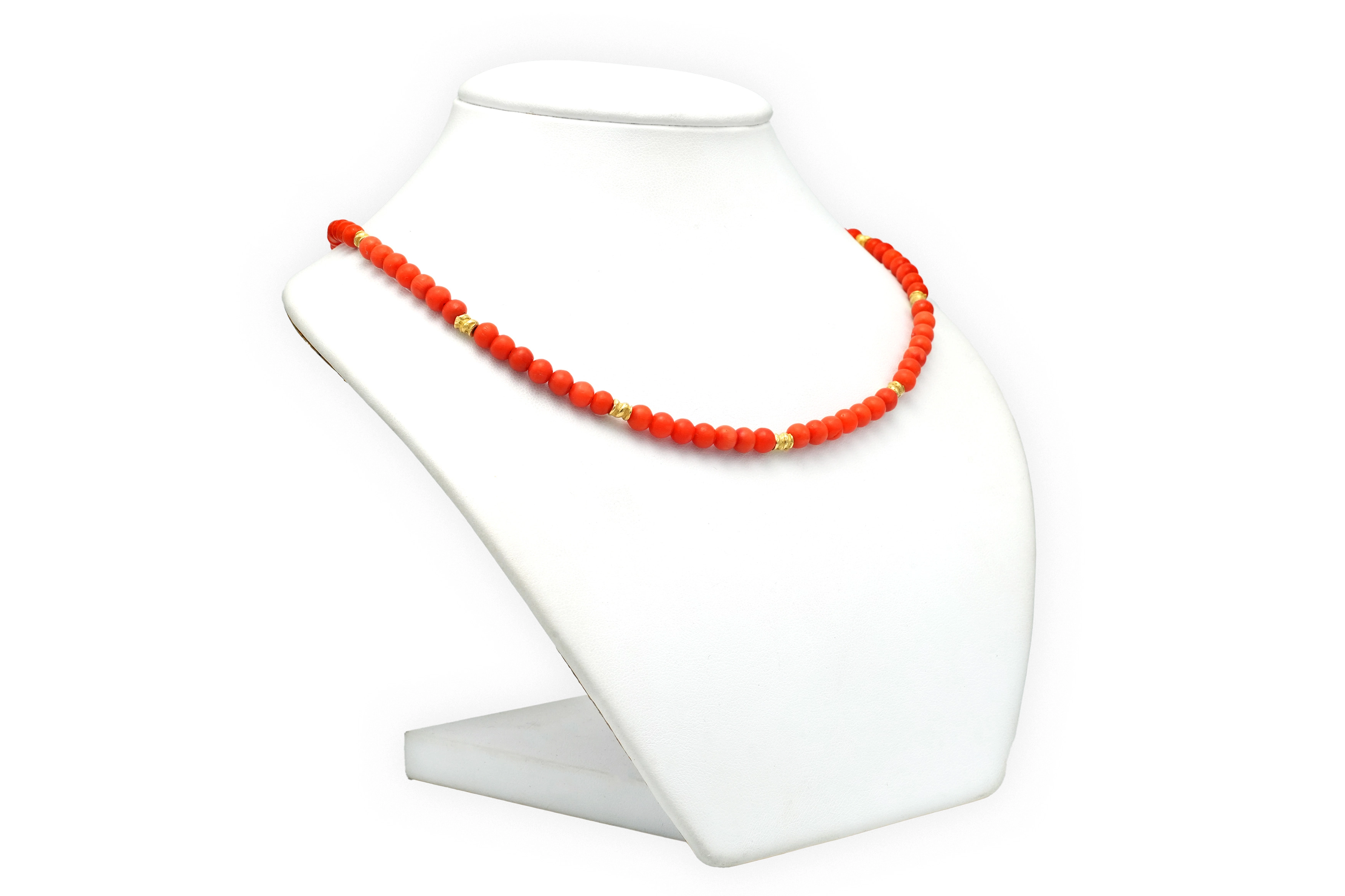 Collier Années 50 en or jaune 18 carats et corail - 3