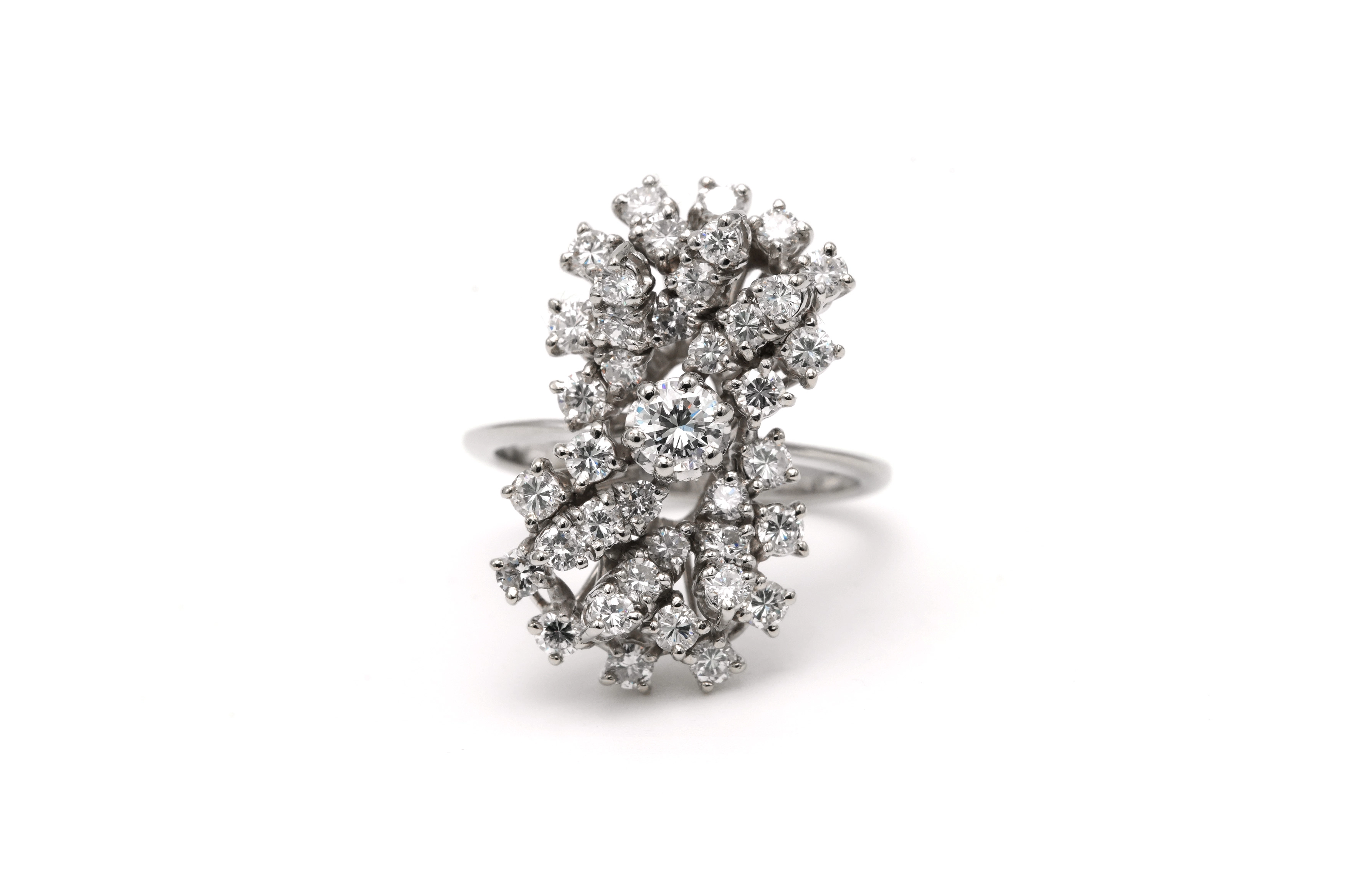 Bague contemporaine en or blanc 18 carats sertie de diamants "taille" brillant (+-1.36ct) - - 1