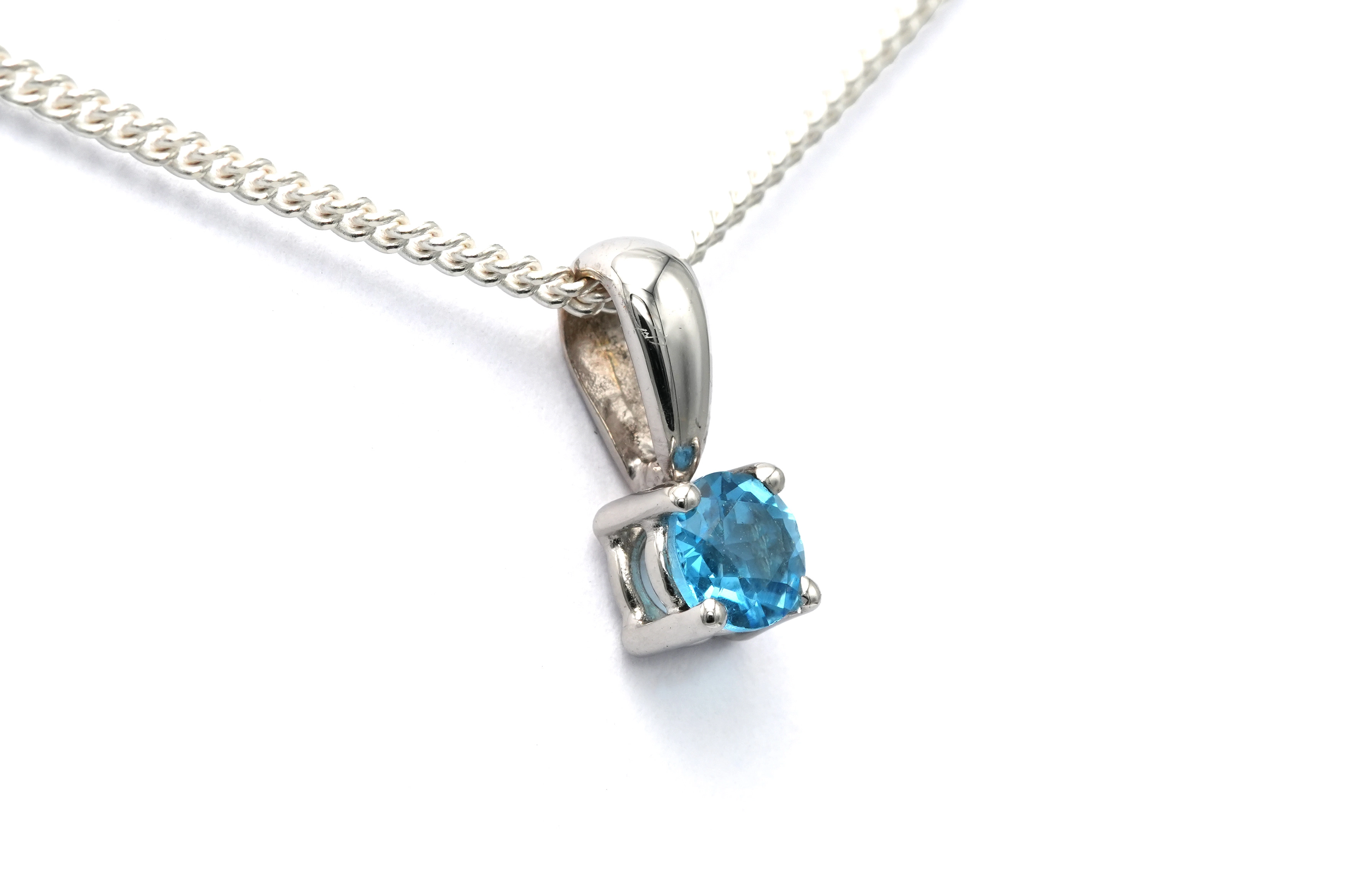 Pendentif contemporain en or blanc 18 carats serti d'une topaze - - 3