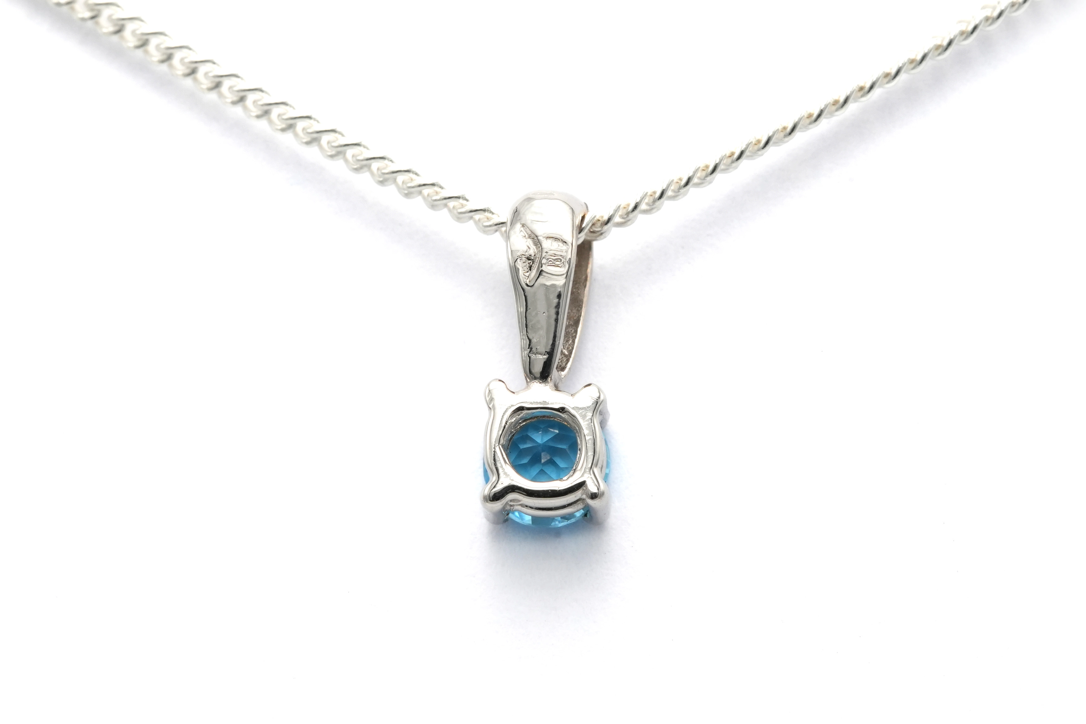 Pendentif contemporain en or blanc 18 carats serti d'une topaze - - 4