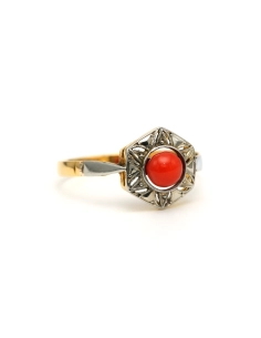 Bague Art Déco en or jaune et blanc 18 carats sertie de corail - 6
