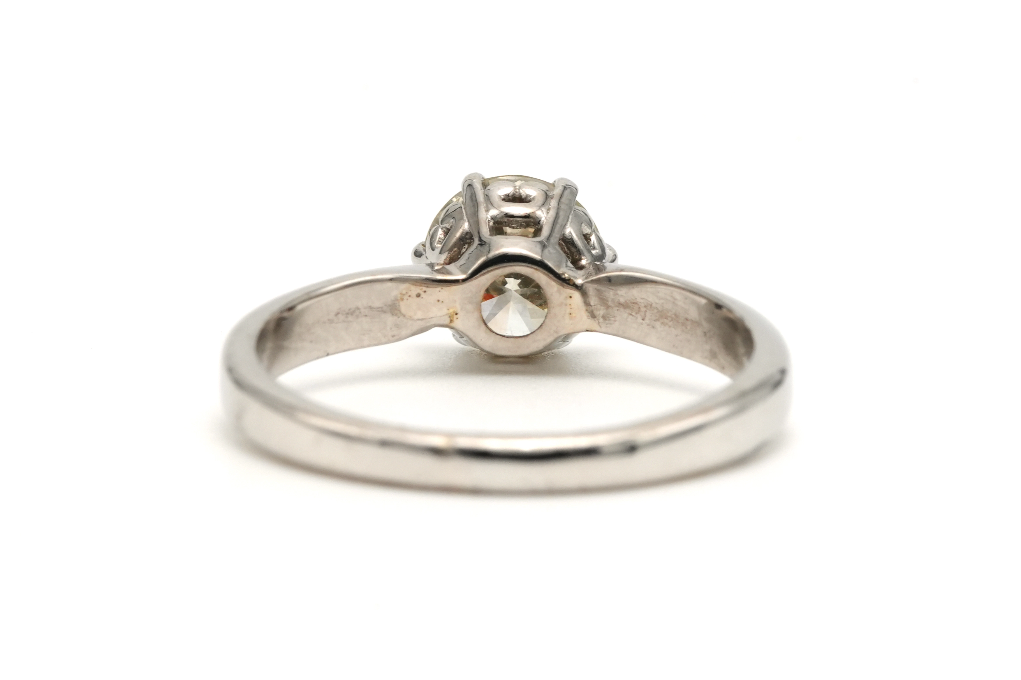 Bague Contemporaine en or blanc 18 carats sertie d'un diamant "taille" brillant (+- 1.25ct) - 4