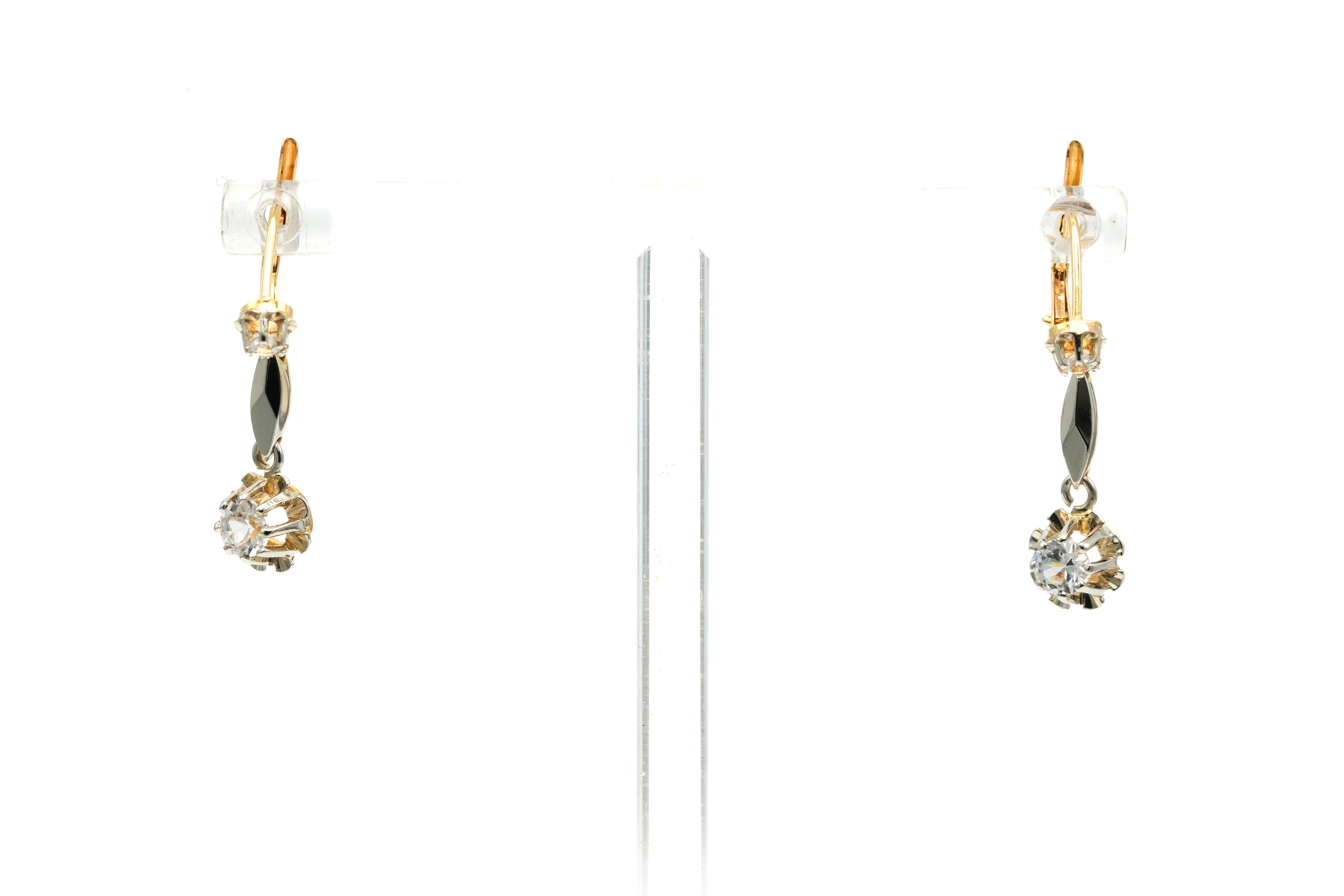 Boucles d'oreilles Art Déco en or jaune 18 carats serties de saphirs blancs - 2