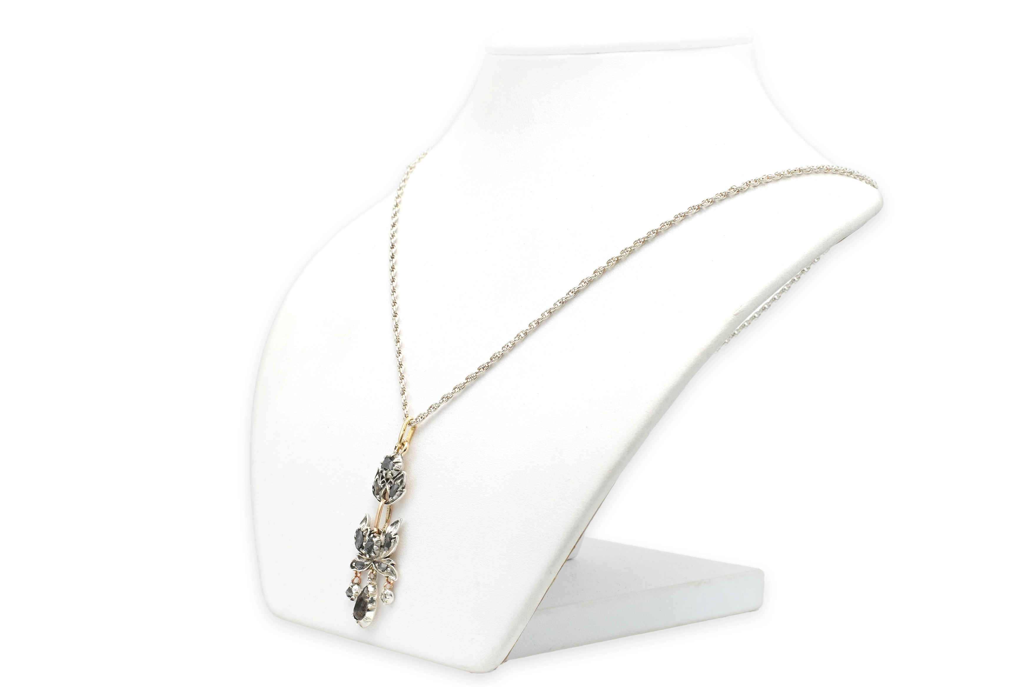 Collier Napoléon III en or jaune 18 carats, argent, pierre du Rhin et diamants "taille" rose - 3