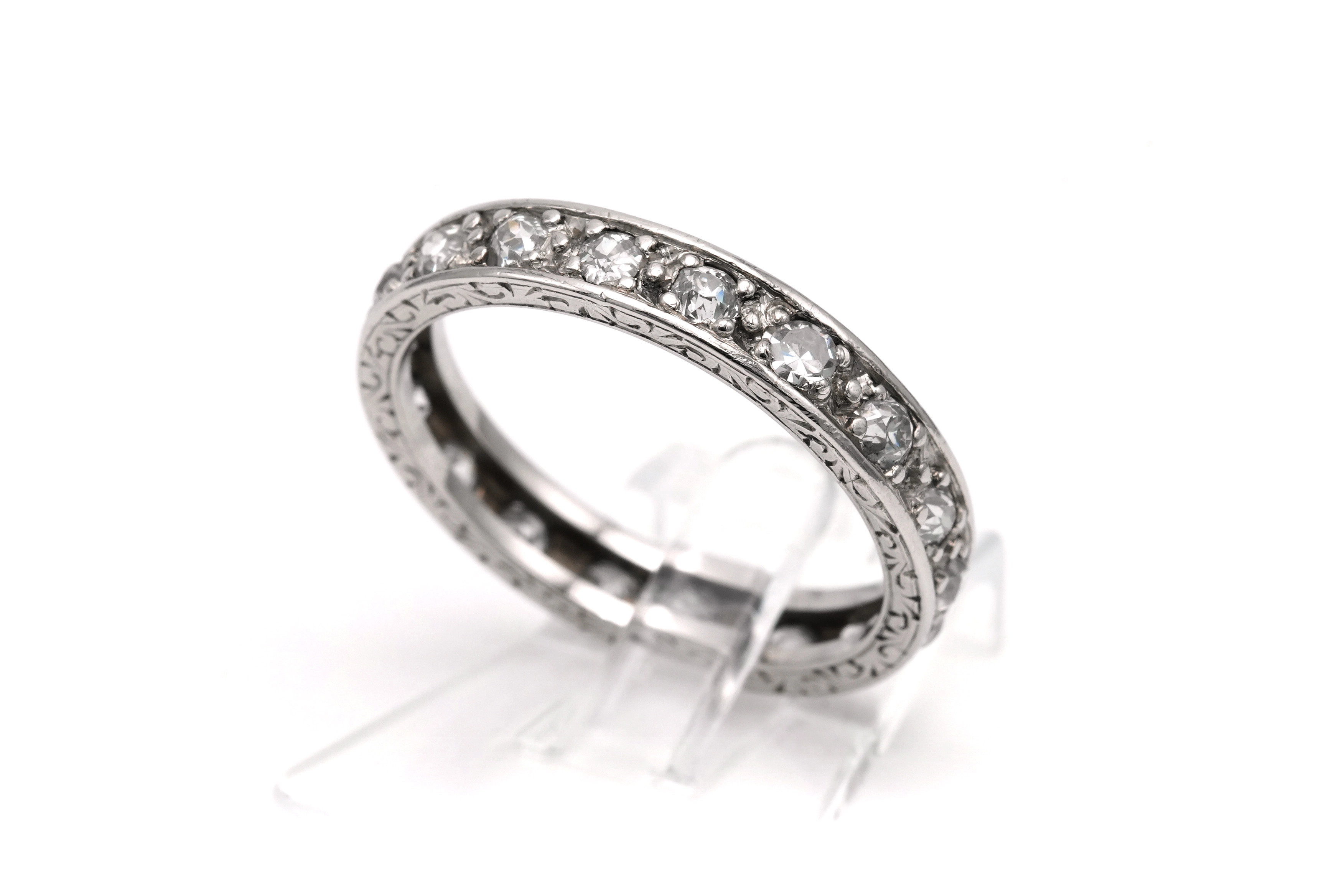 Bague Art Déco en or blanc 18 carats sertie de diamants old cut - - 2