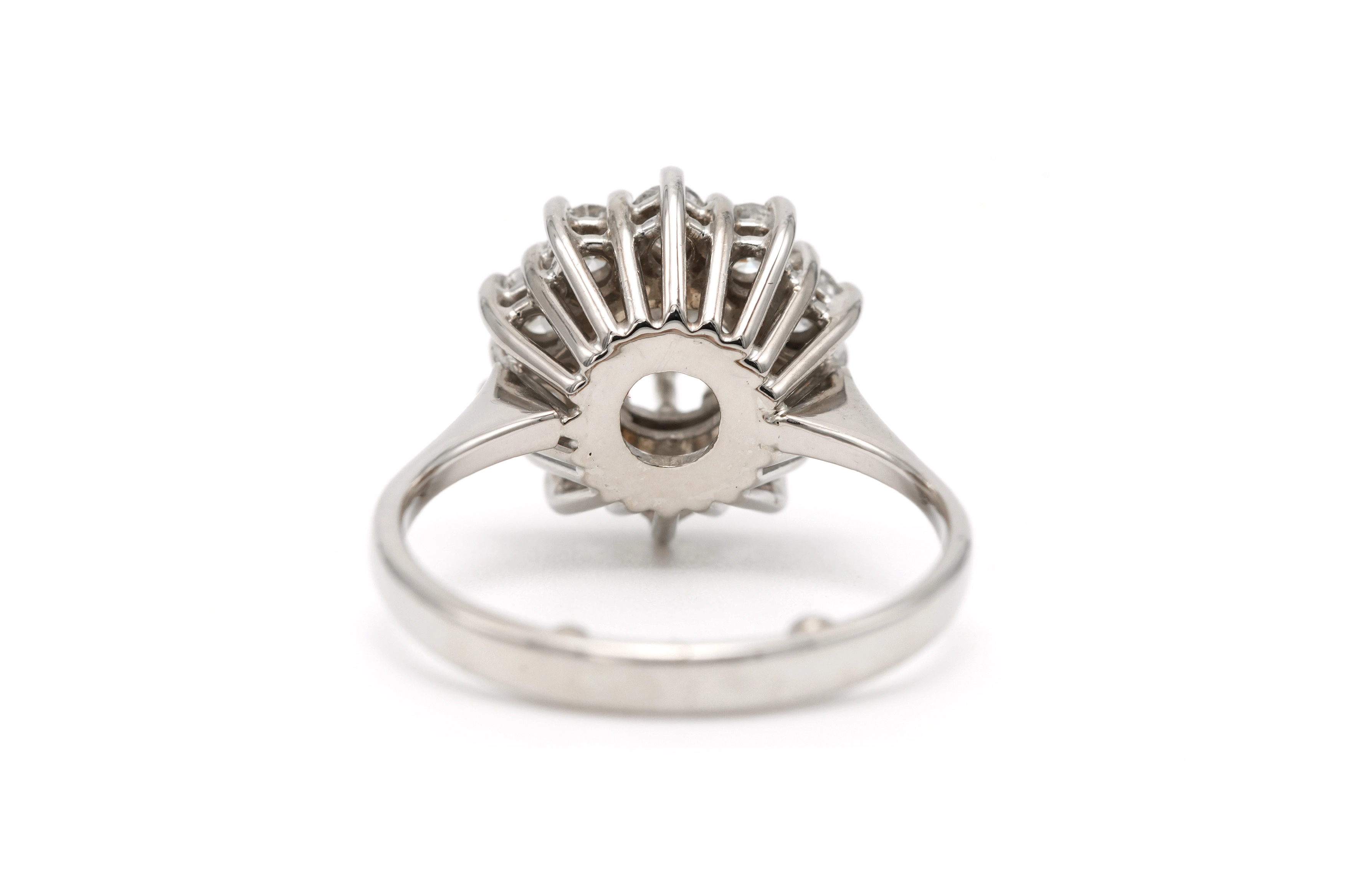 Bague contemporaine en or blanc 18 carats sertie de diamants "taille" brillant (+-1.35ct) - - 4