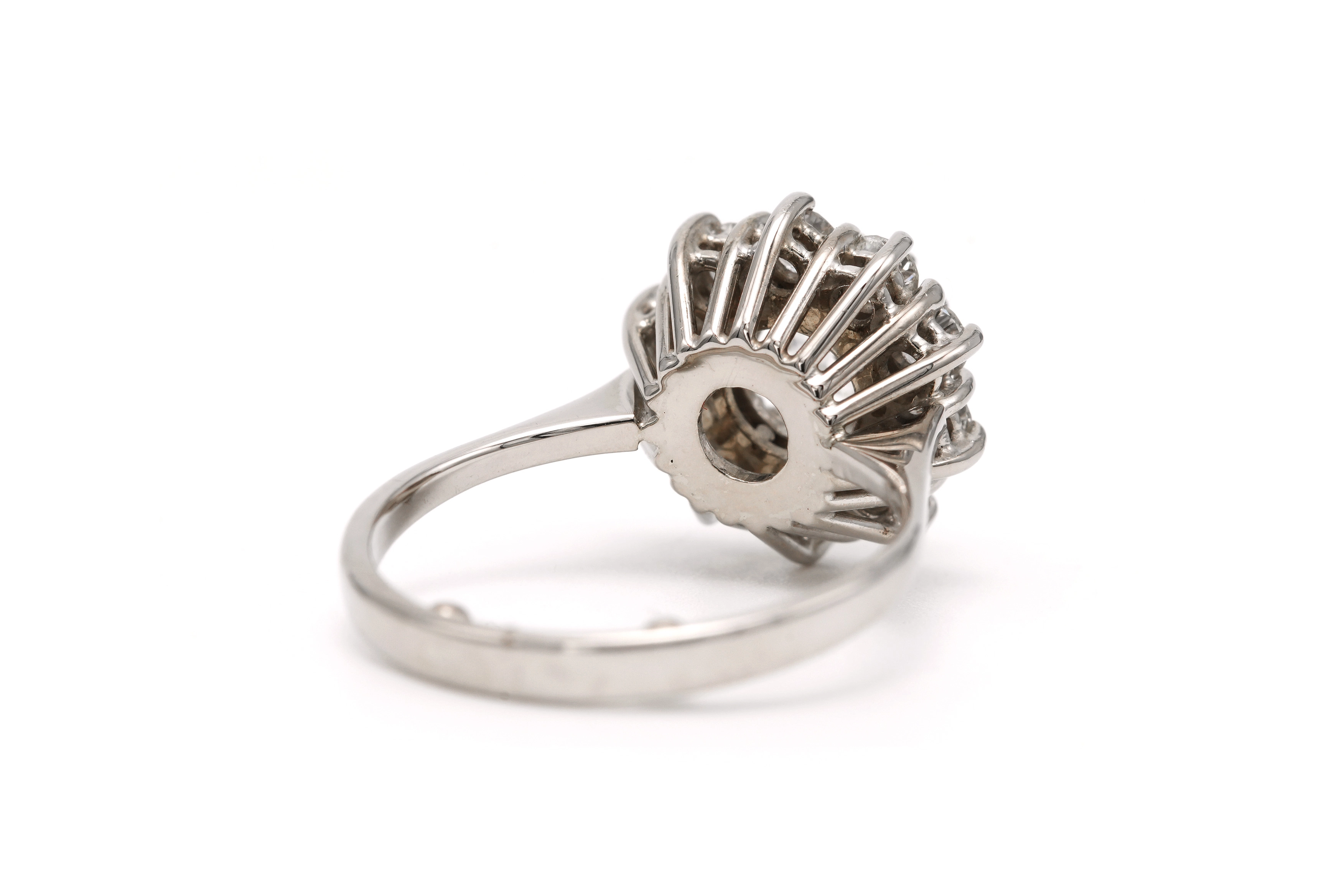 Bague contemporaine en or blanc 18 carats sertie de diamants "taille" brillant (+-1.35ct) - - 5