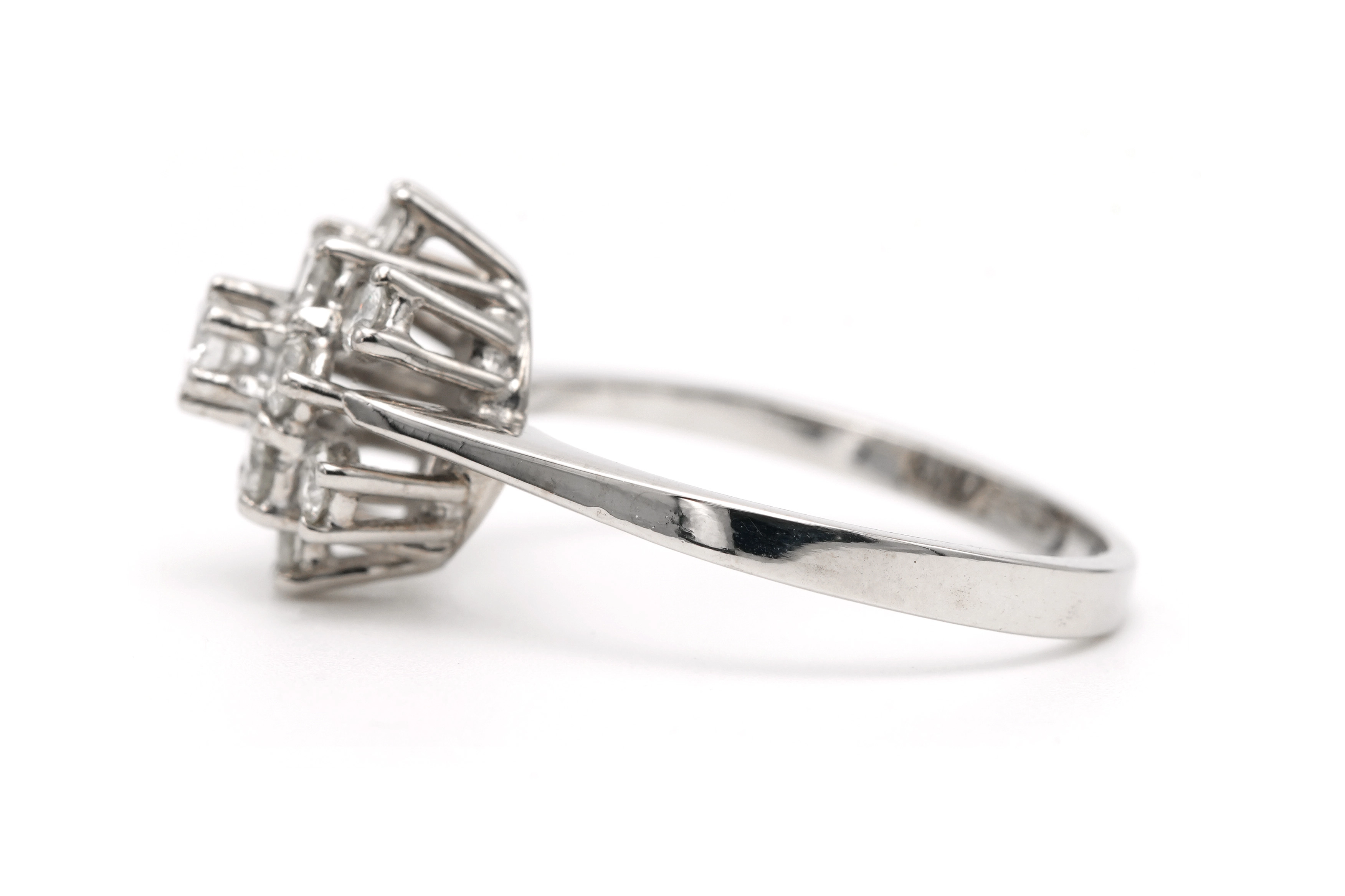 Bague contemporaine en or blanc 18 carats sertie de diamants "taille" brillant (+-0.56ct) - - 3