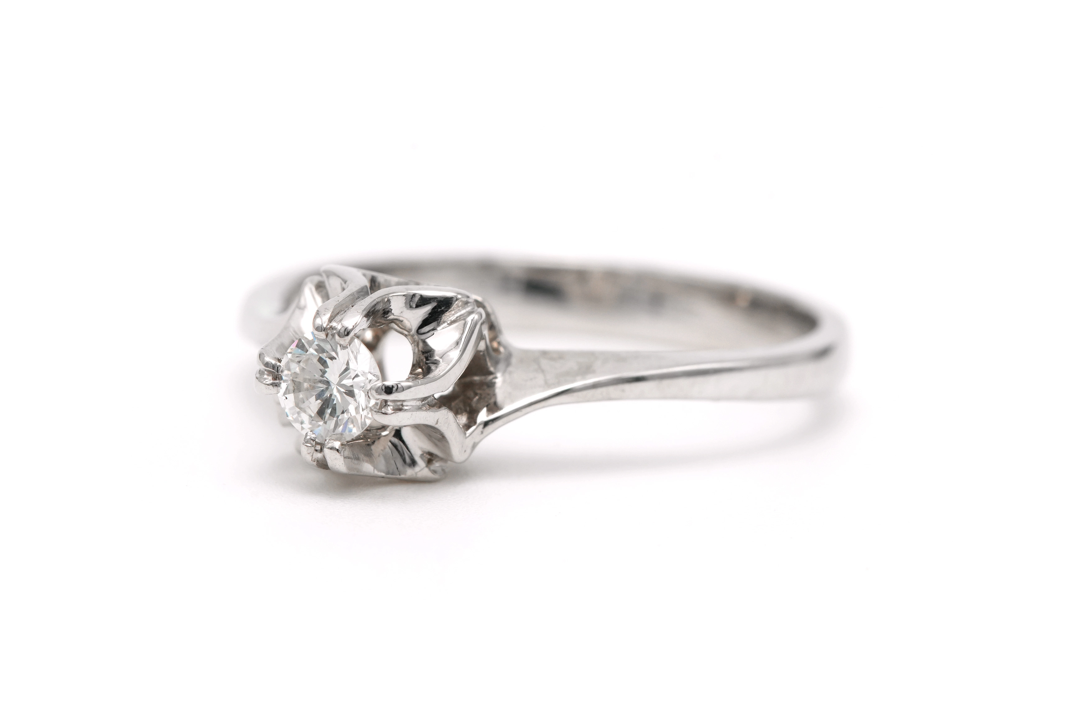 Bague contemporaine en or blanc 18 carats sertie d'un diamant "taille" brillant (+-0.18ct) - 2