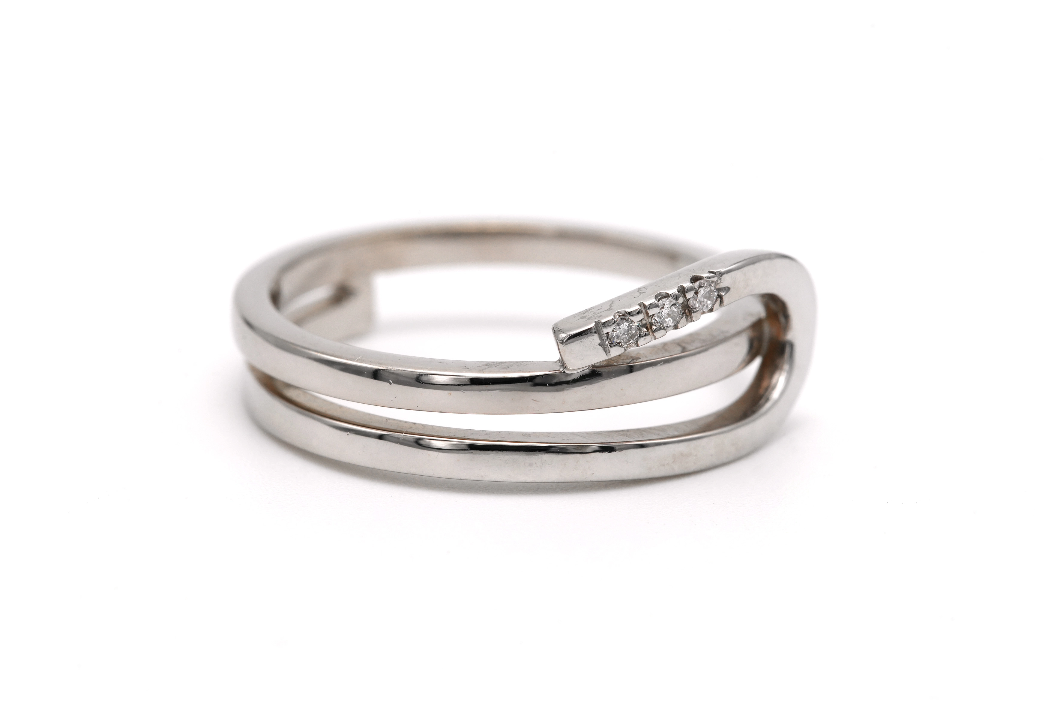 Bague contemporaine en or blanc 18 carats sertie de diamants "taille" brillant (+-0.042ct) - - 6
