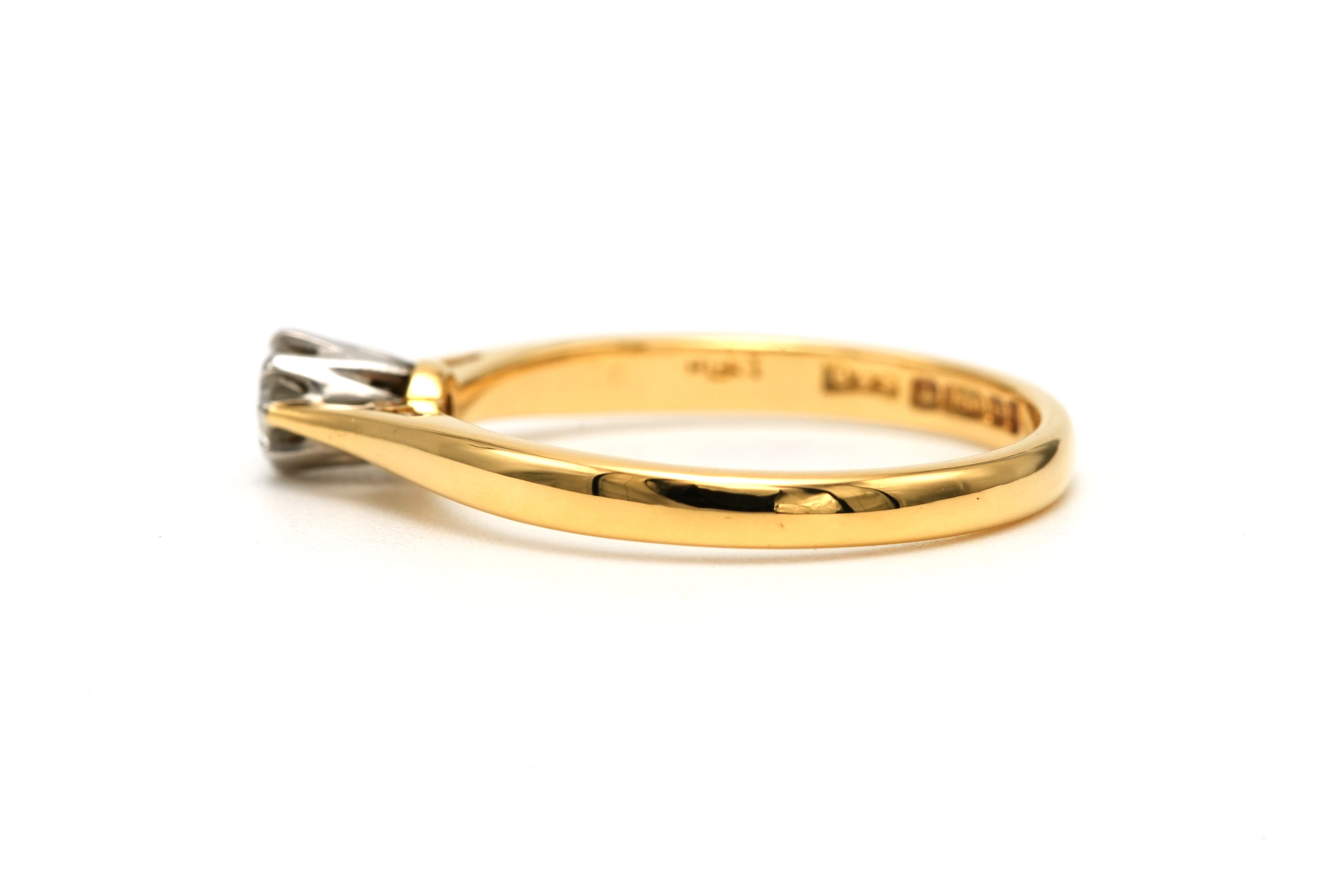 Solitaire contemporain en or jaune et blanc 18 carats serti d'un diamant "taille" brillant (+-0.14ct) - - 3