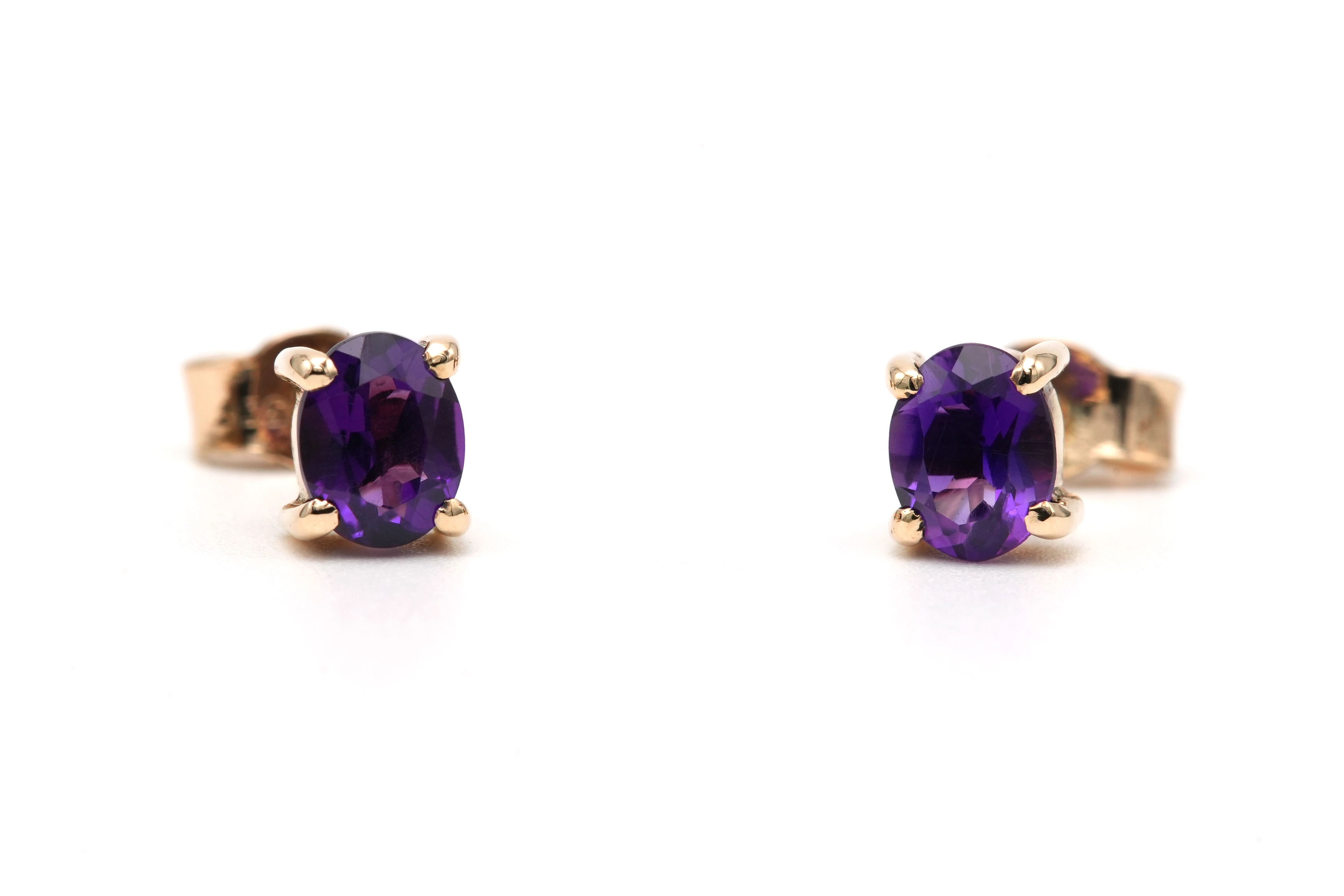Boucles d'oreilles contemporaines en or jaune 9 carats serties d'améthystes - - 1