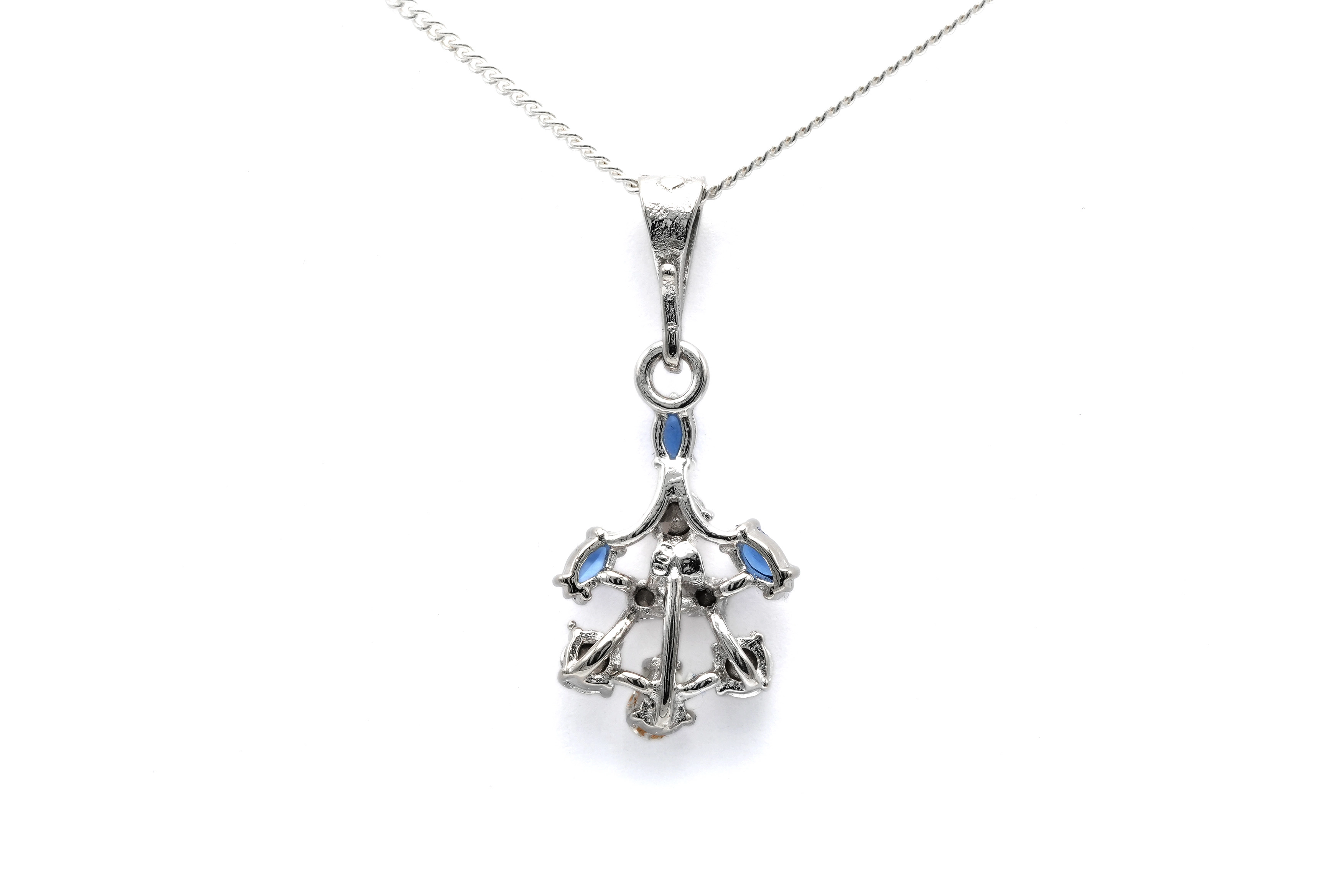 Pendentif Années 70 en argent 800 serti de strass