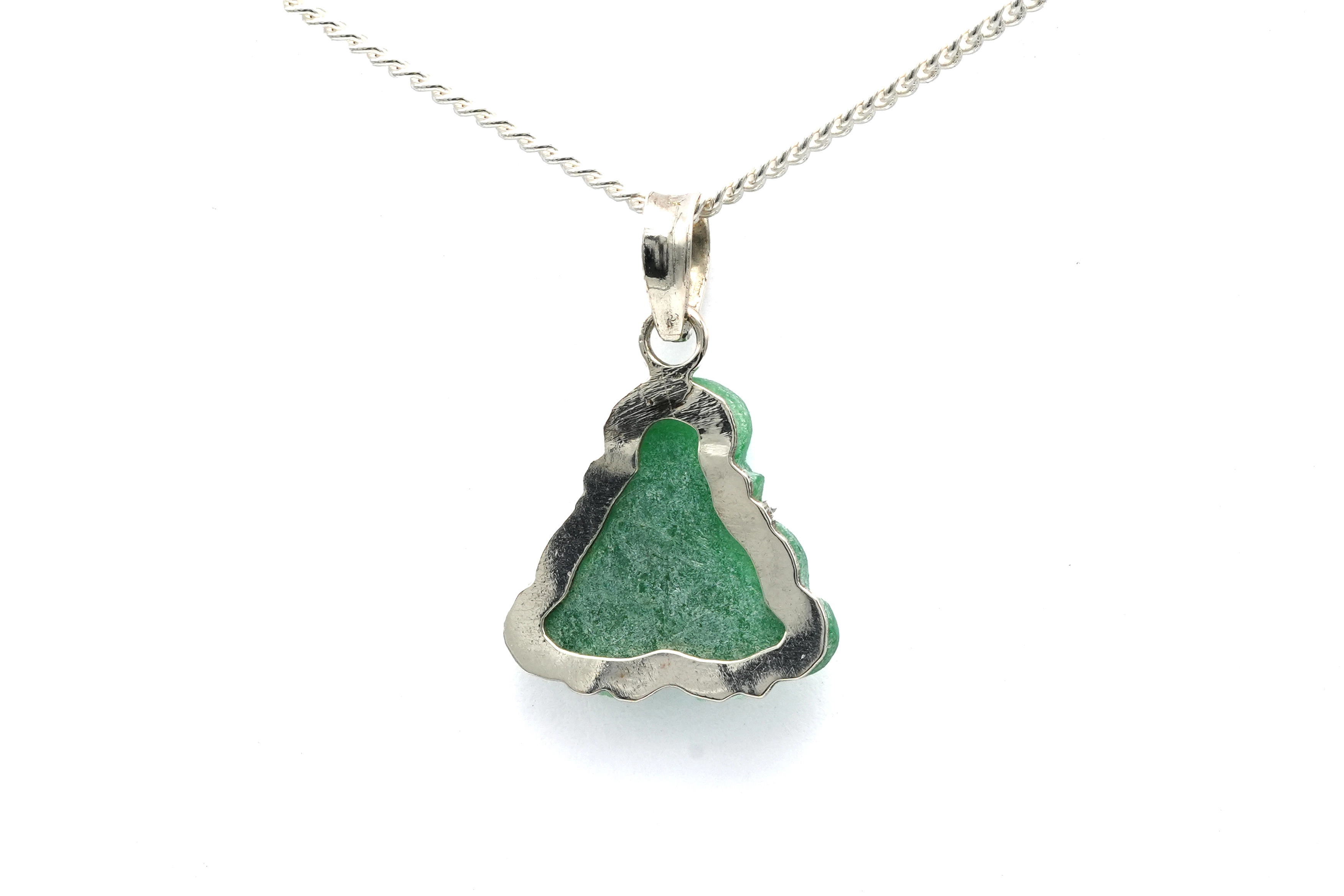 Pendentif contemporain en argent serti de jade