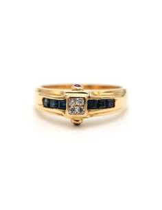 Bague contemporaine en or jaune 18 carats sertie de saphirs, de rubis et de diamants "taille" brillant (+-0.056ct) - - 1