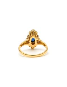 Bague contemporaine en or jaune 18 carats sertie d'un saphir et de diamants "taille" brillant (+-0.18ct) - 4