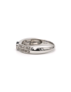 Bague contemporaine en or blanc 18 carats sertie d'un saphir et de diamants "taille" brillant (+-0.04ct) - - 3