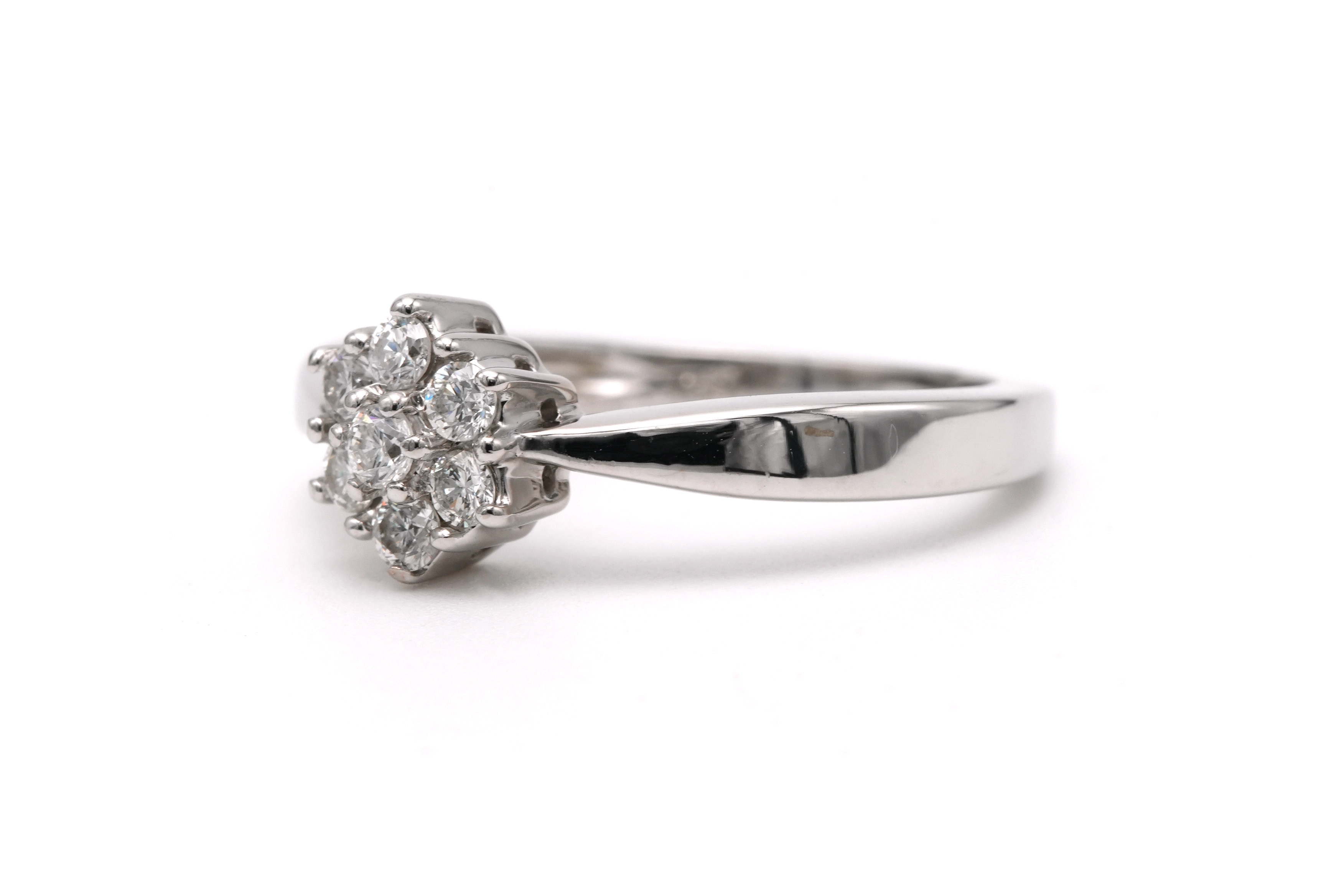 Bague contemporaine en or blanc 18 carats sertie de diamants "taille" brillant (+-0.21ct) - - 2