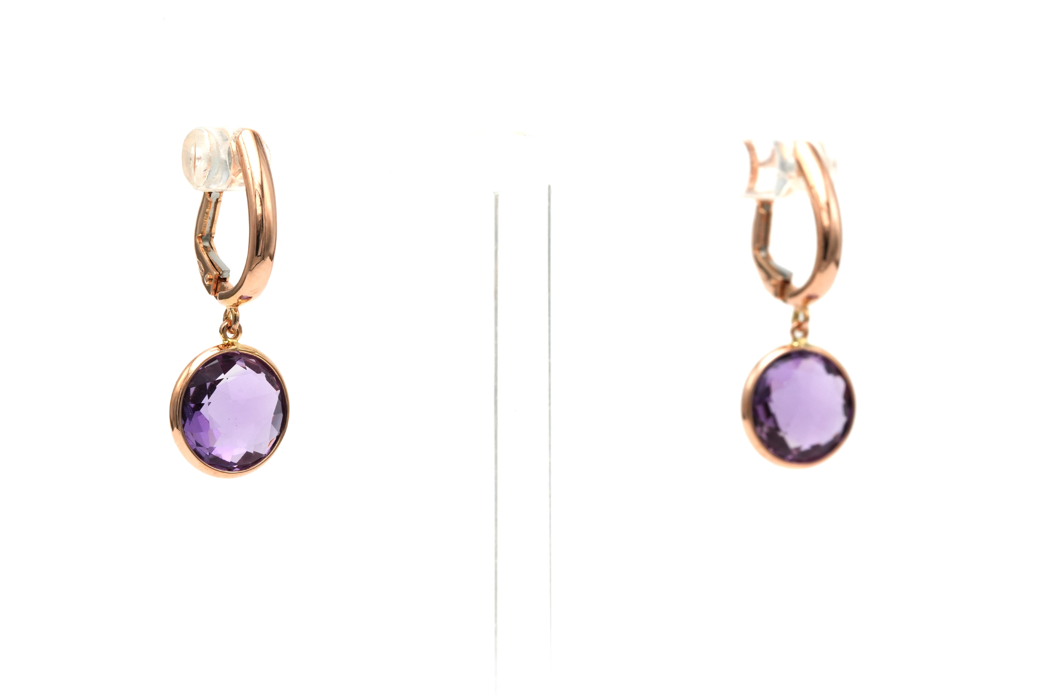 Boucles d'oreilles contemporaines en or rose 18 carats serties d'améthystes - 2