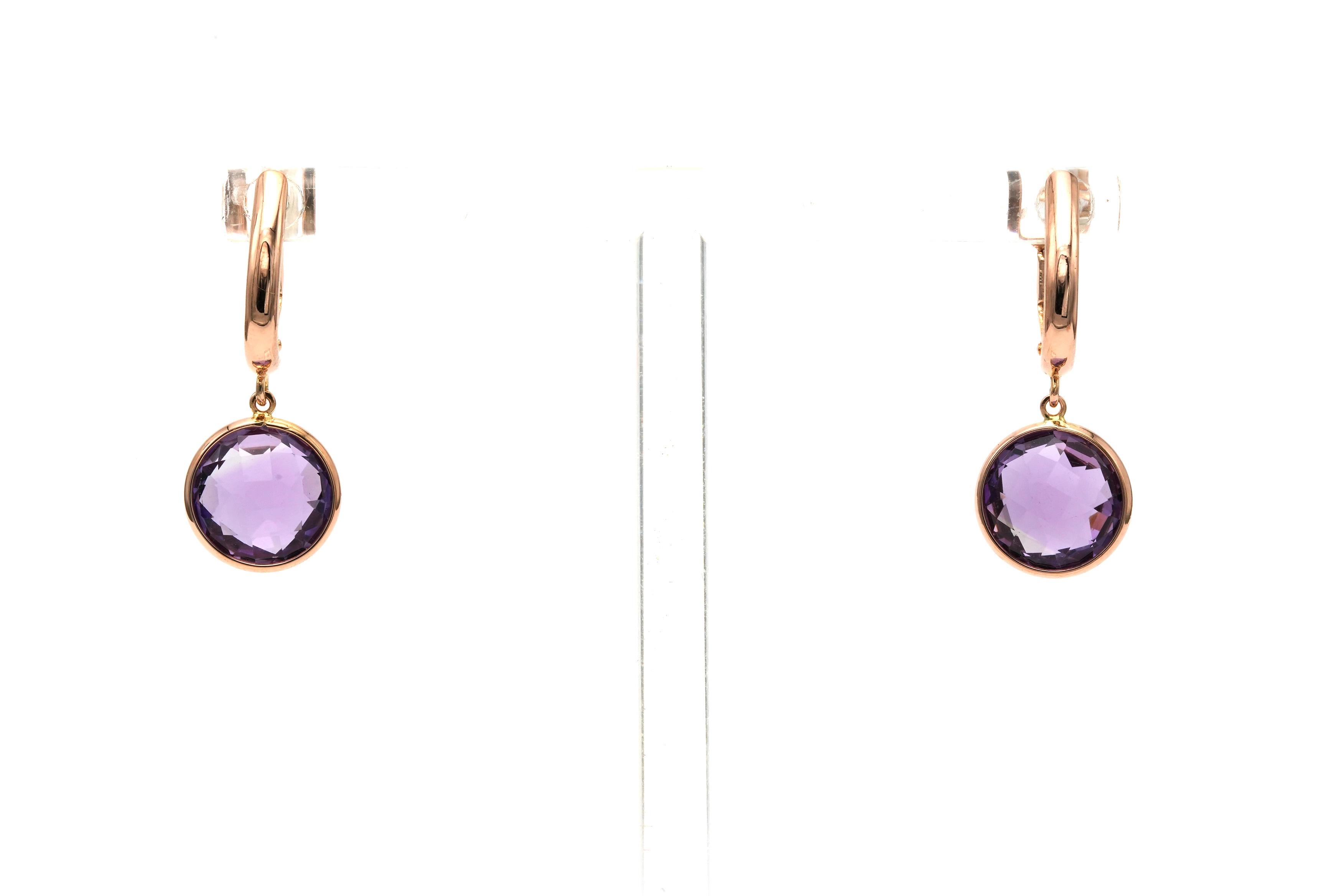 Boucles d'oreilles contemporaines en or rose 18 carats serties d'améthystes - - 1