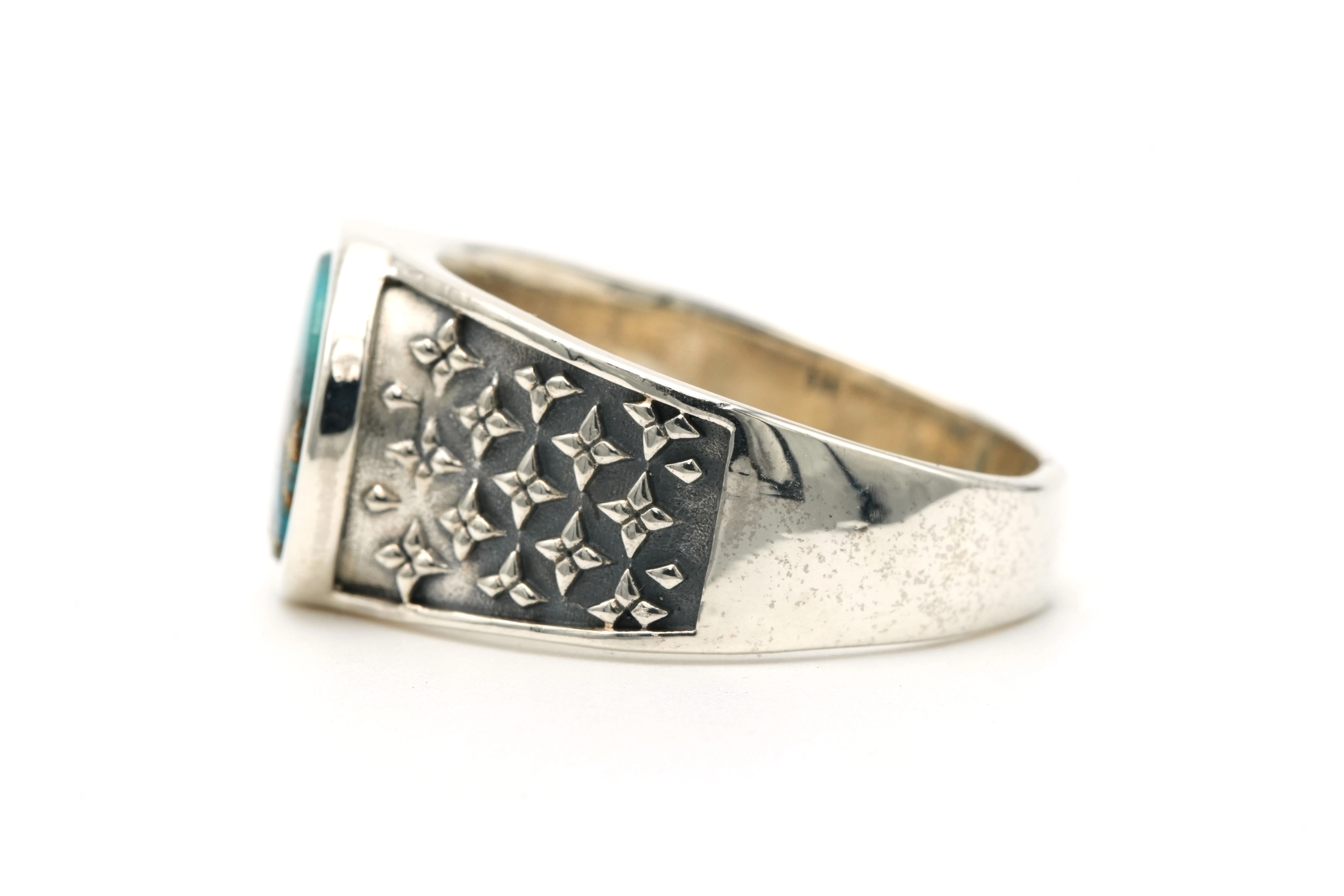 Bague contemporaine en argent 925 sertie d'une turquoise