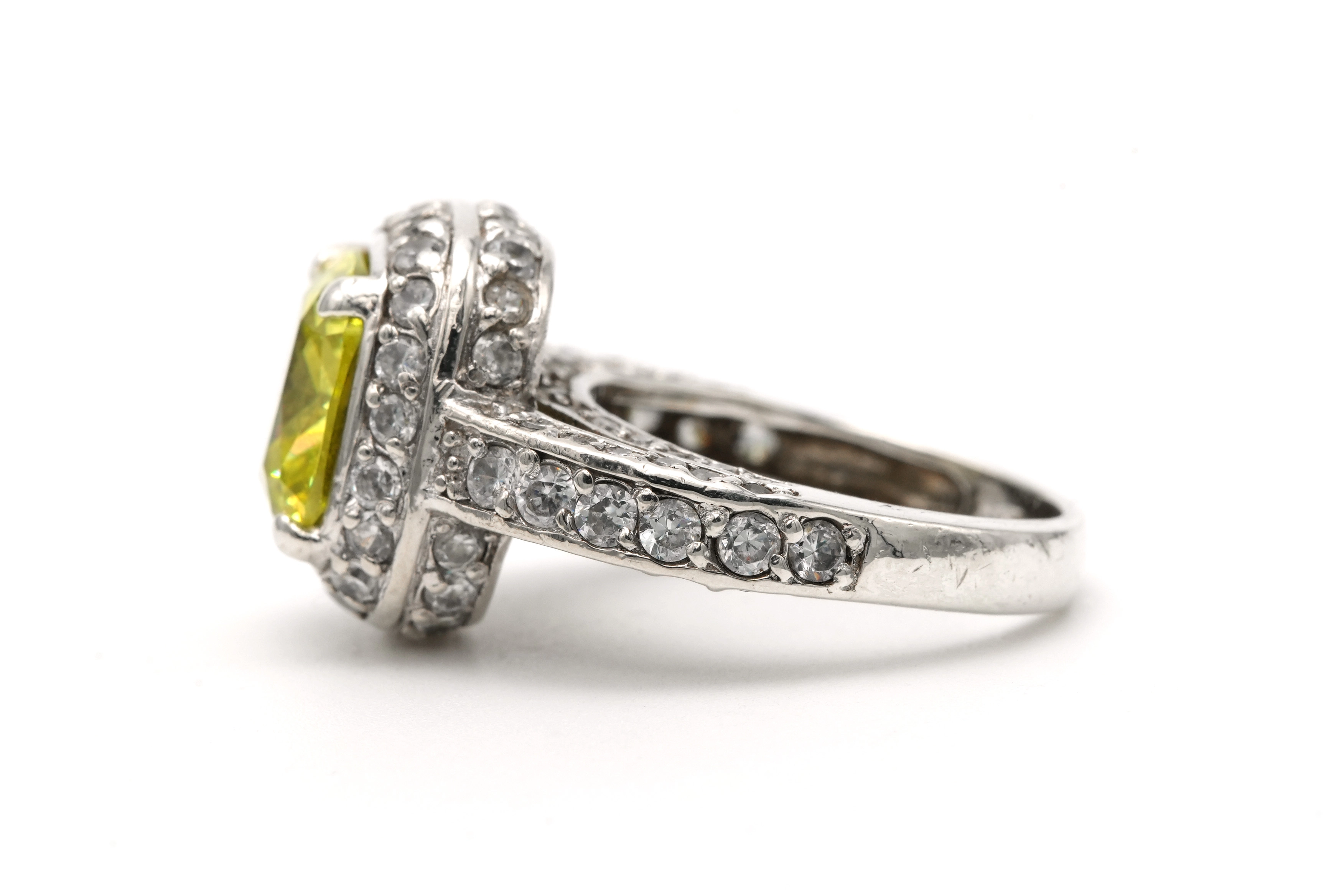 Bague contemporaine en argent 925 sertie de zirconiums - - 3