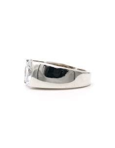 Bague contemporaine en argent 925 sertie d'un zirconium