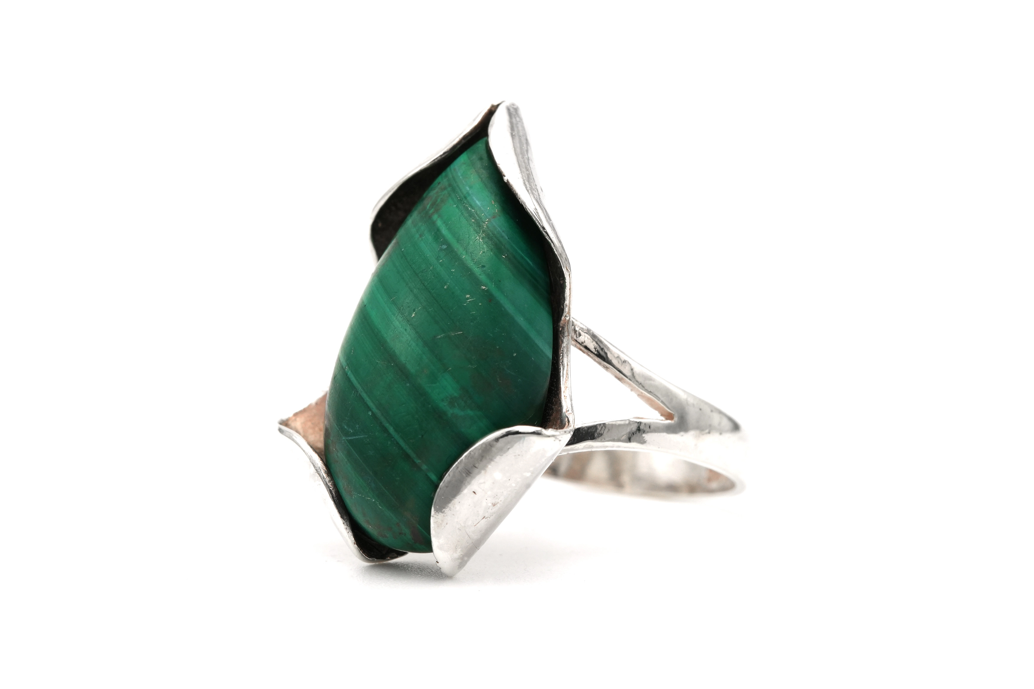 Bague Années 70 en argent 925 sertie d'une malachite