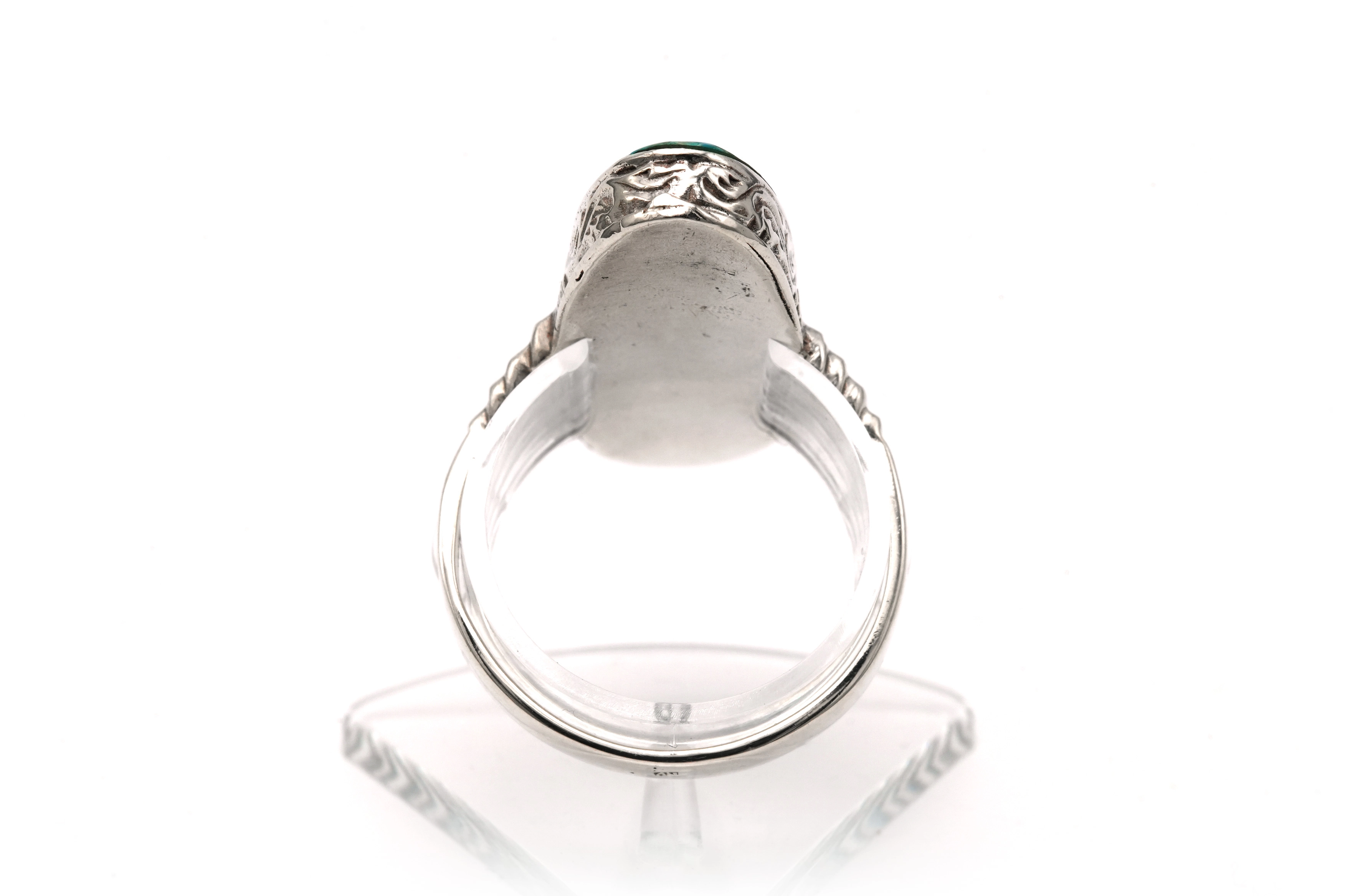 Bague Art Déco en argent sertie d'une chrysocolle