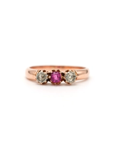 Bague Art Nouveau en or jaune 18 carats serti d'un saphir rose et de diamants old cut - 1