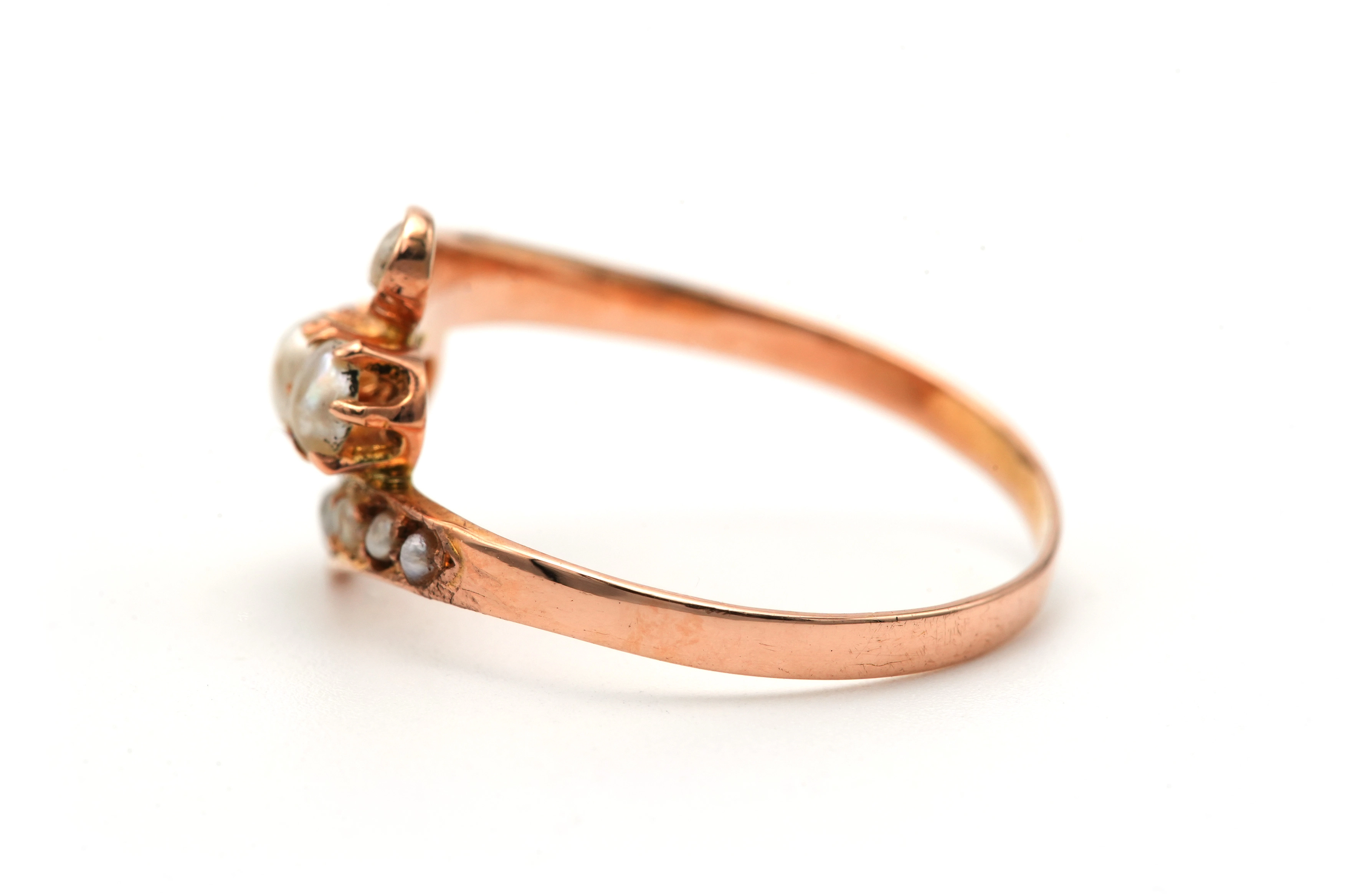 Bague Art Nouveau en or jaune 18 carats sertie de perles - 3