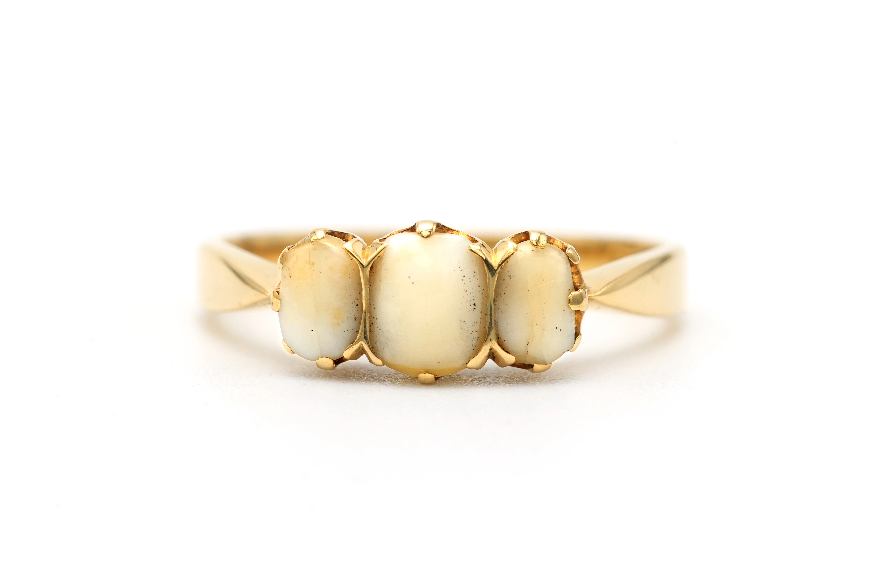 Bague Art Déco en or jaune 18 carats sertie de dents - - 1