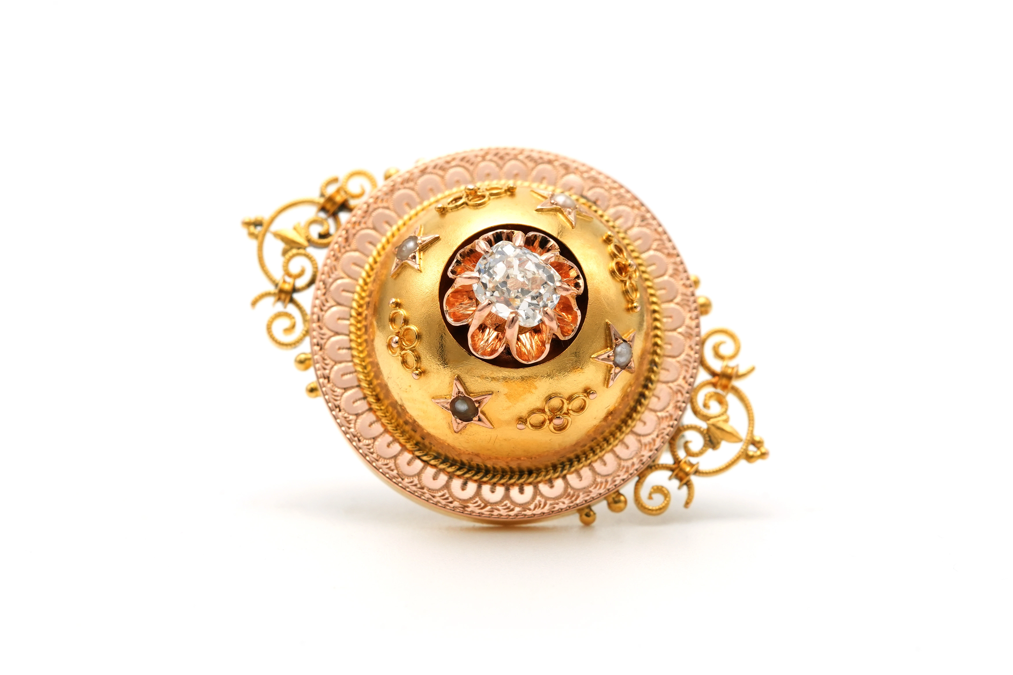 Broche Napoléon III en or jaune 18 carats sertie de perles et d'un diamant old cut - - 1