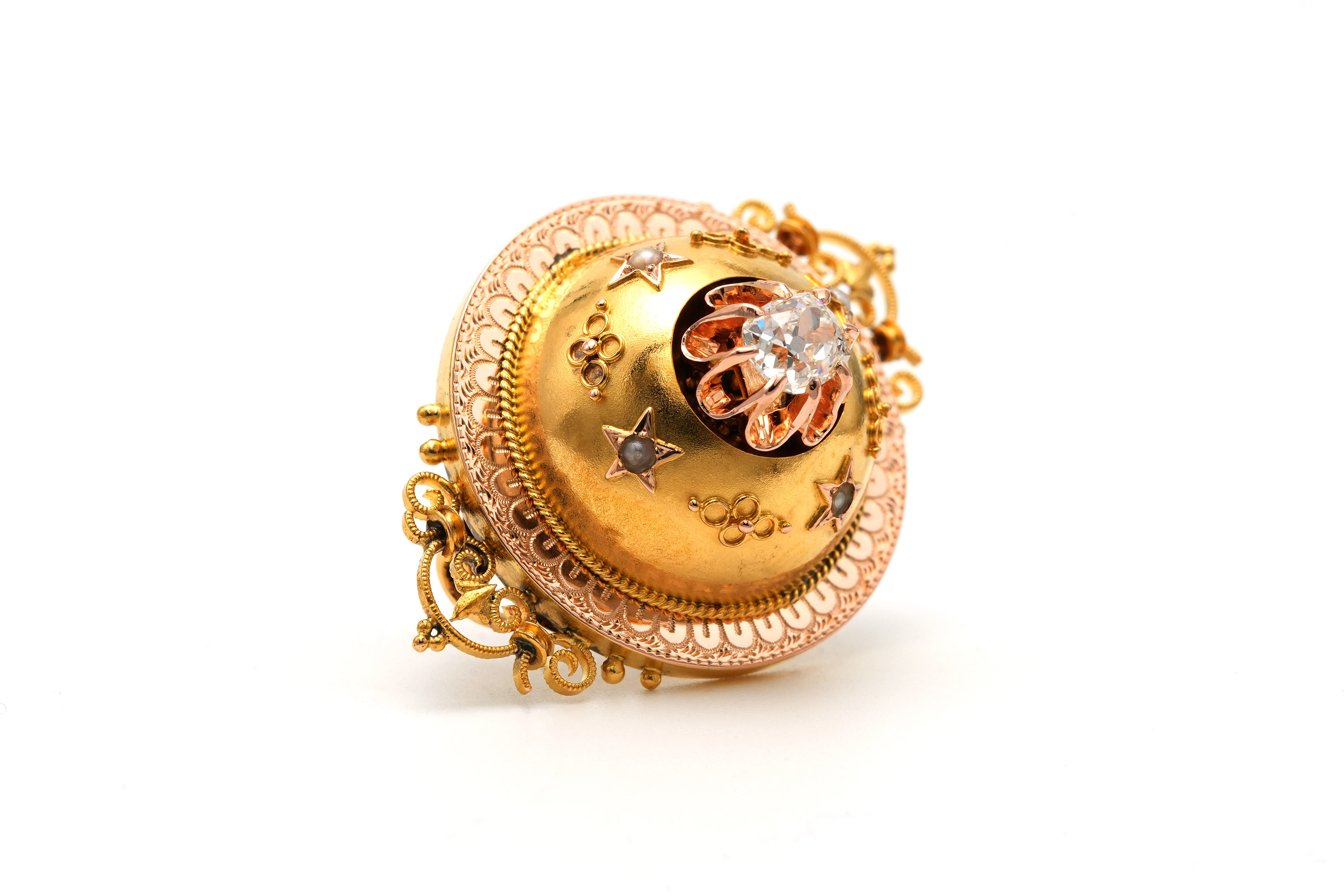 Broche Napoléon III en or jaune 18 carats sertie de perles et d'un diamant old cut - 5