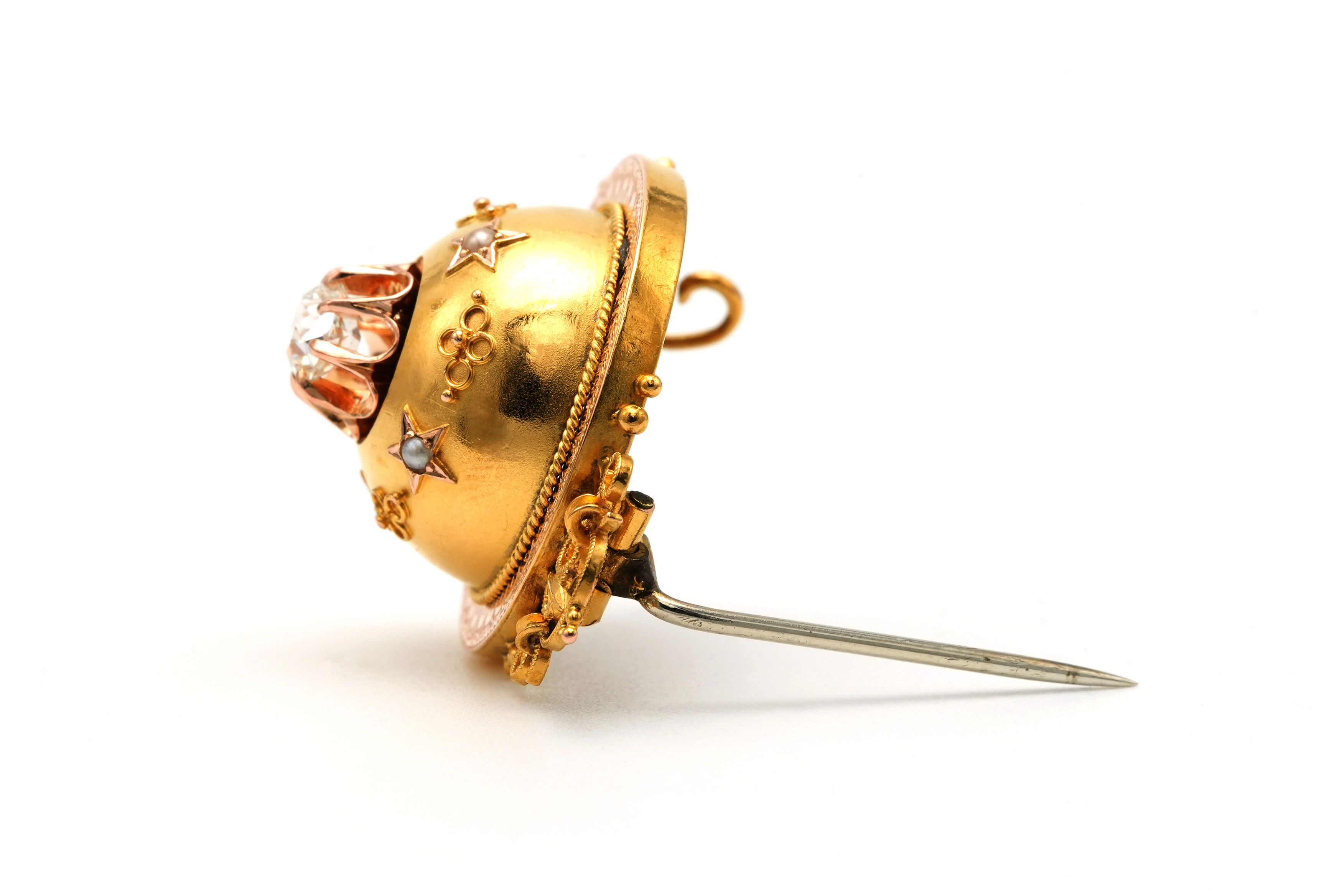 Broche Napoléon III en or jaune 18 carats sertie de perles et d'un diamant old cut - 3