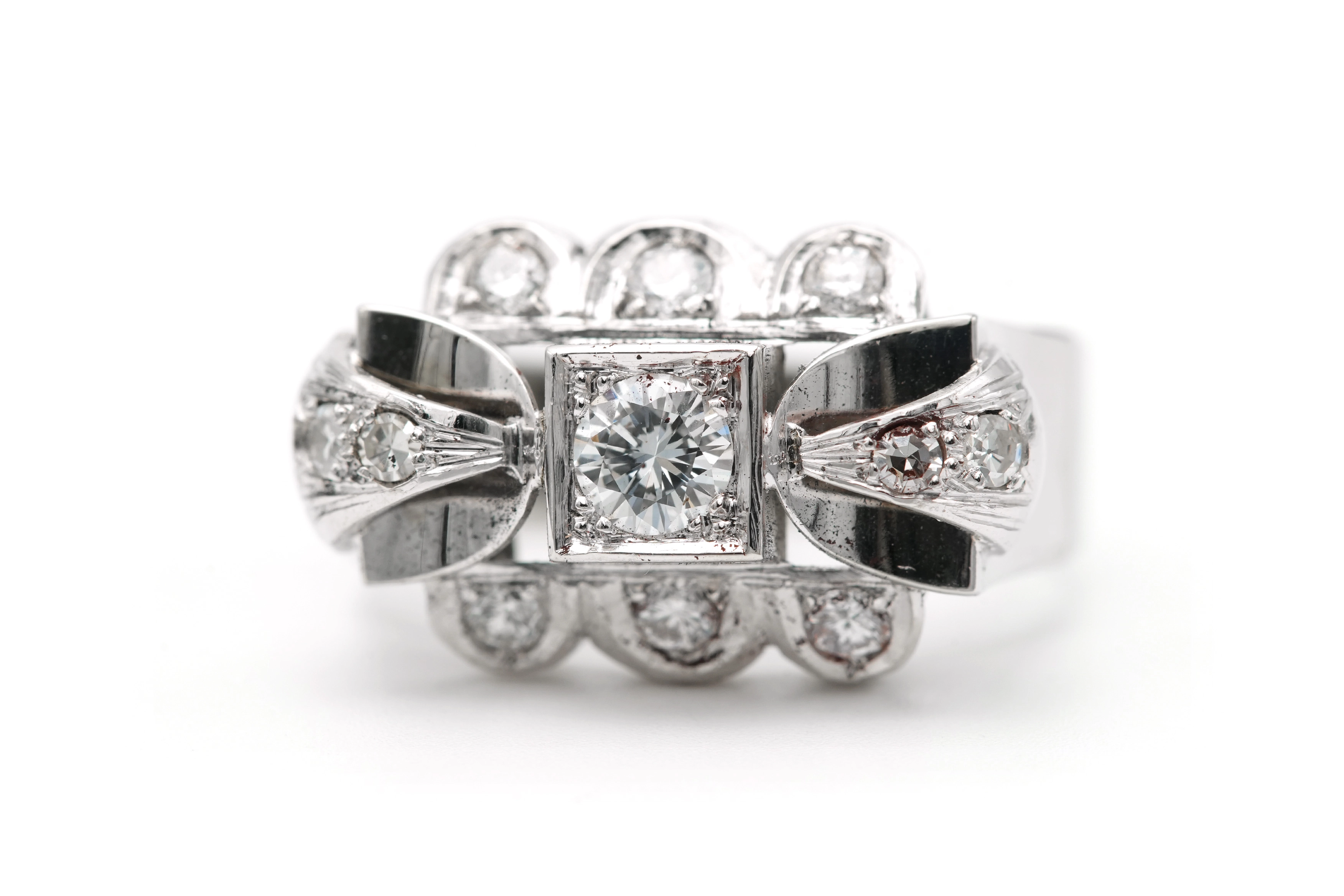 Bague Art Déco en or blanc 18 carats sertie de diamants "taille" brillant (+-0.42ct) - 1